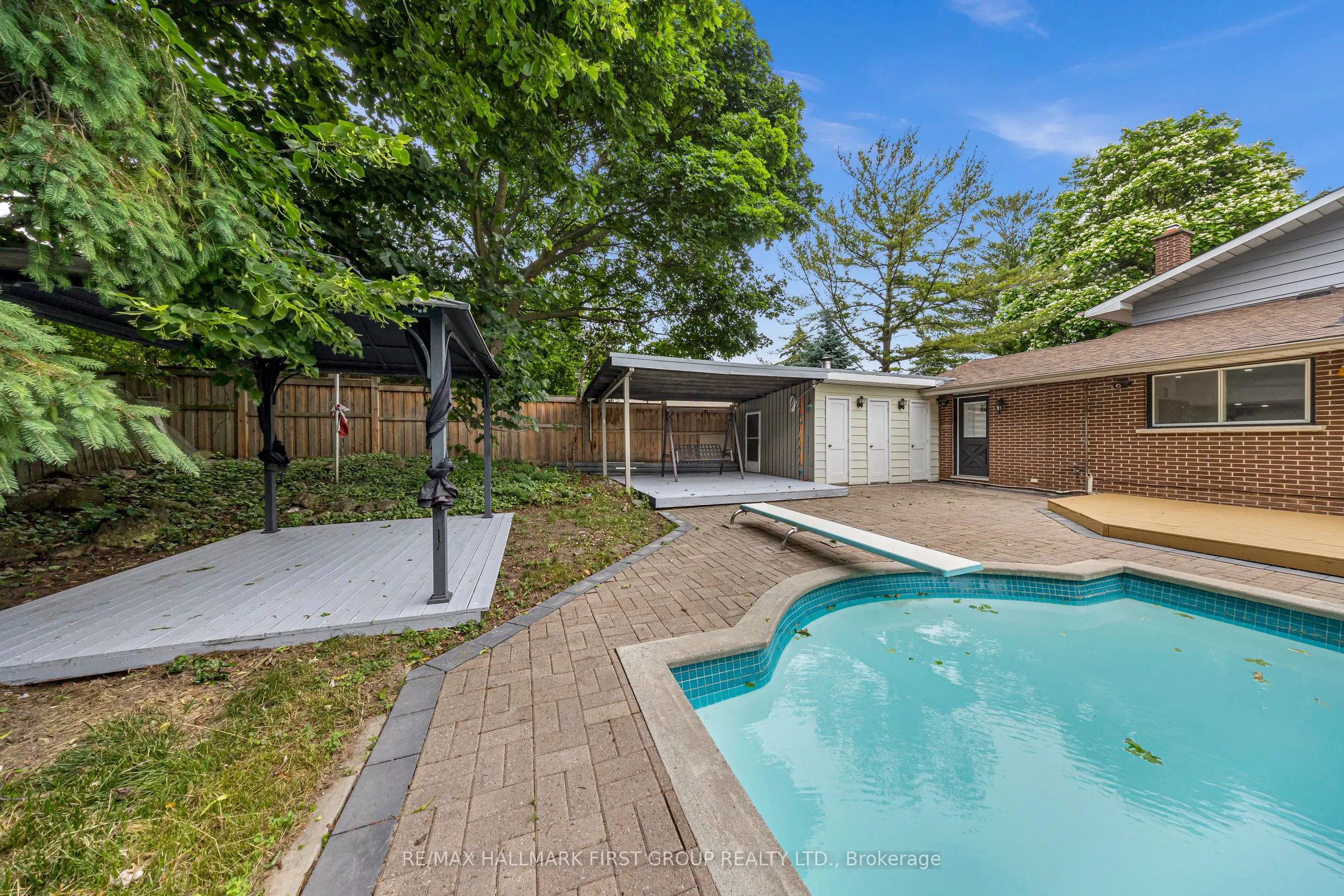 890 Briarwood Drive
