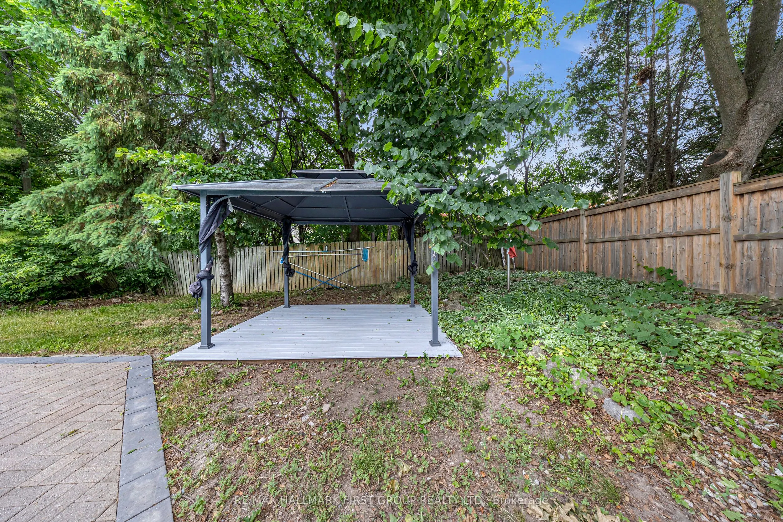 890 Briarwood Drive