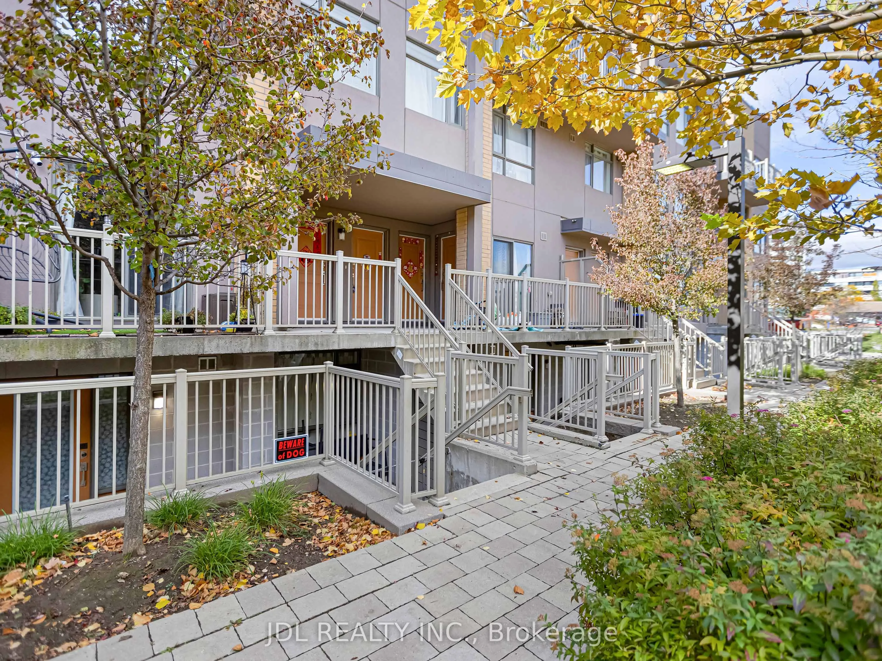90 Orchid Place Drive #307