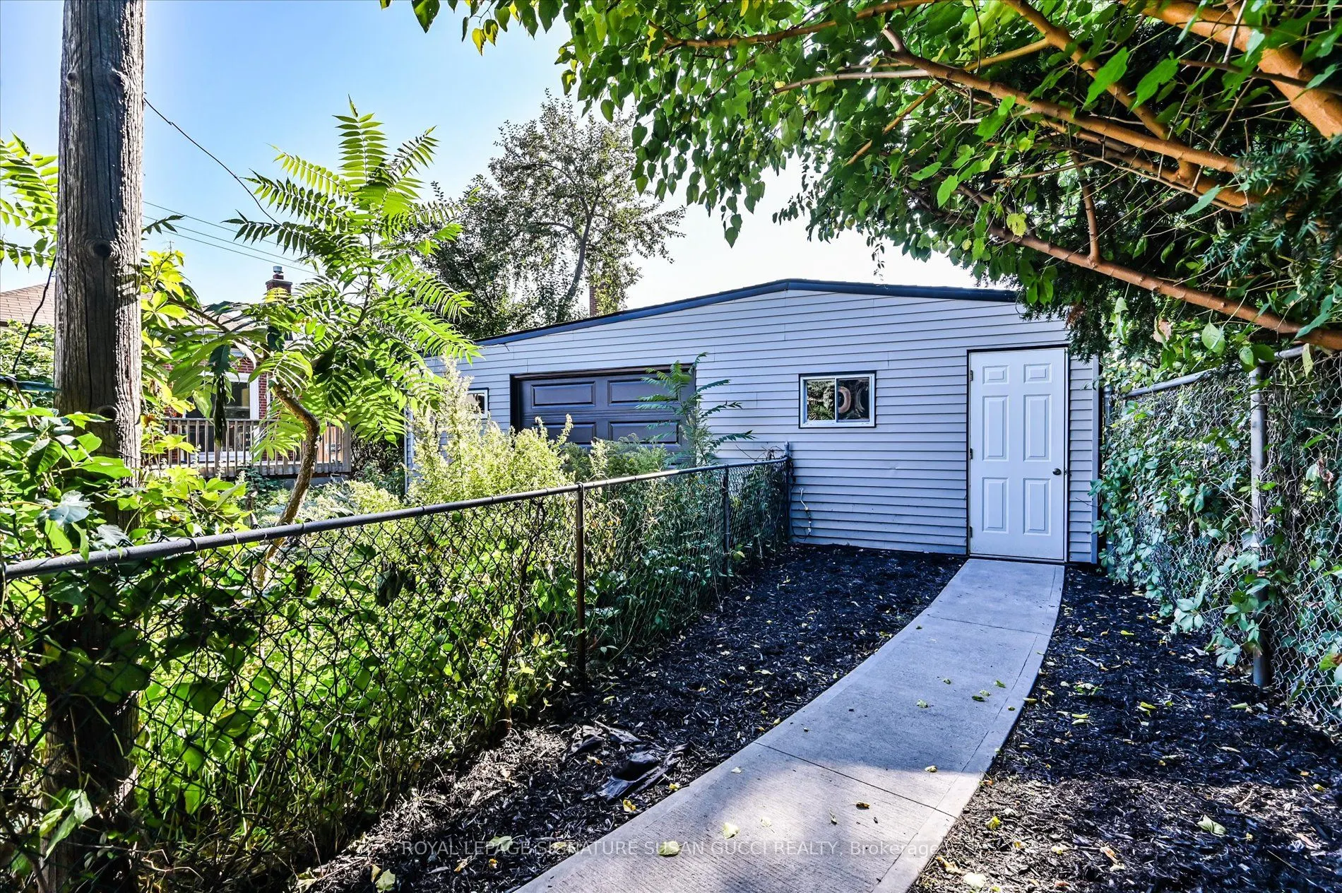 972 Cosburn Avenue