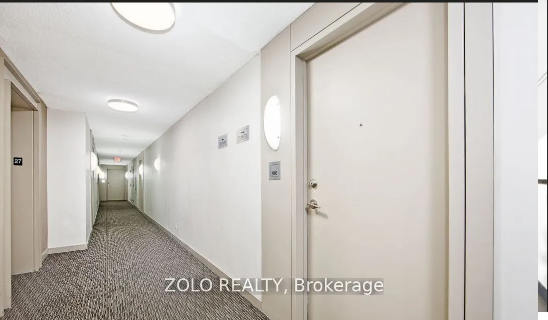 36 Lee Centre Drive #2708