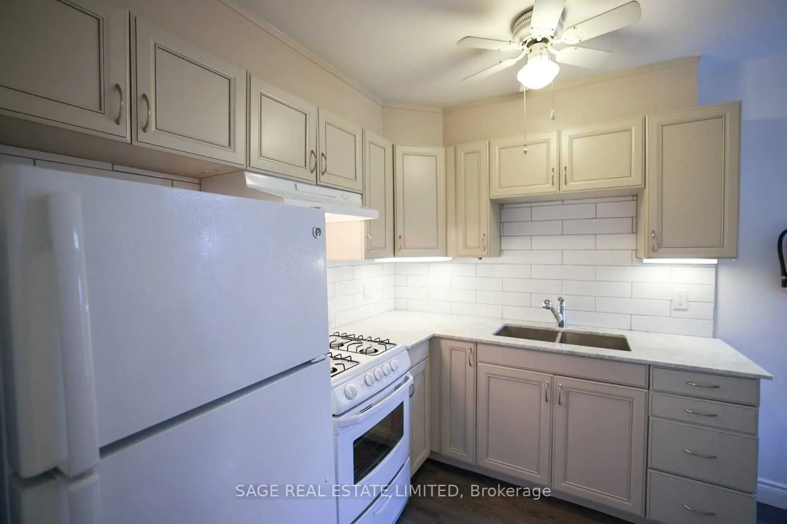 8 Brookmount Road #1B