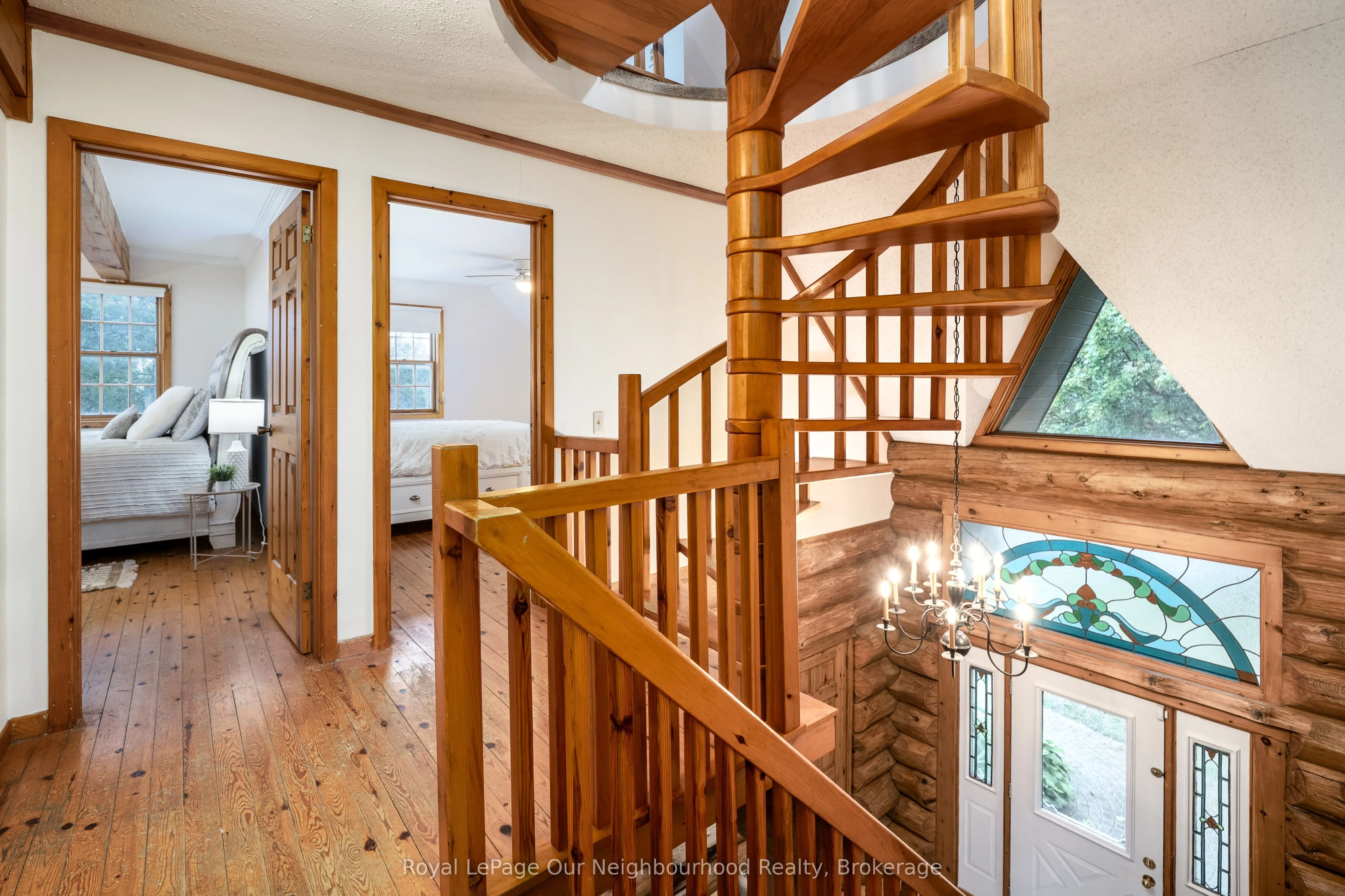 3741 Lakeshore Road E
