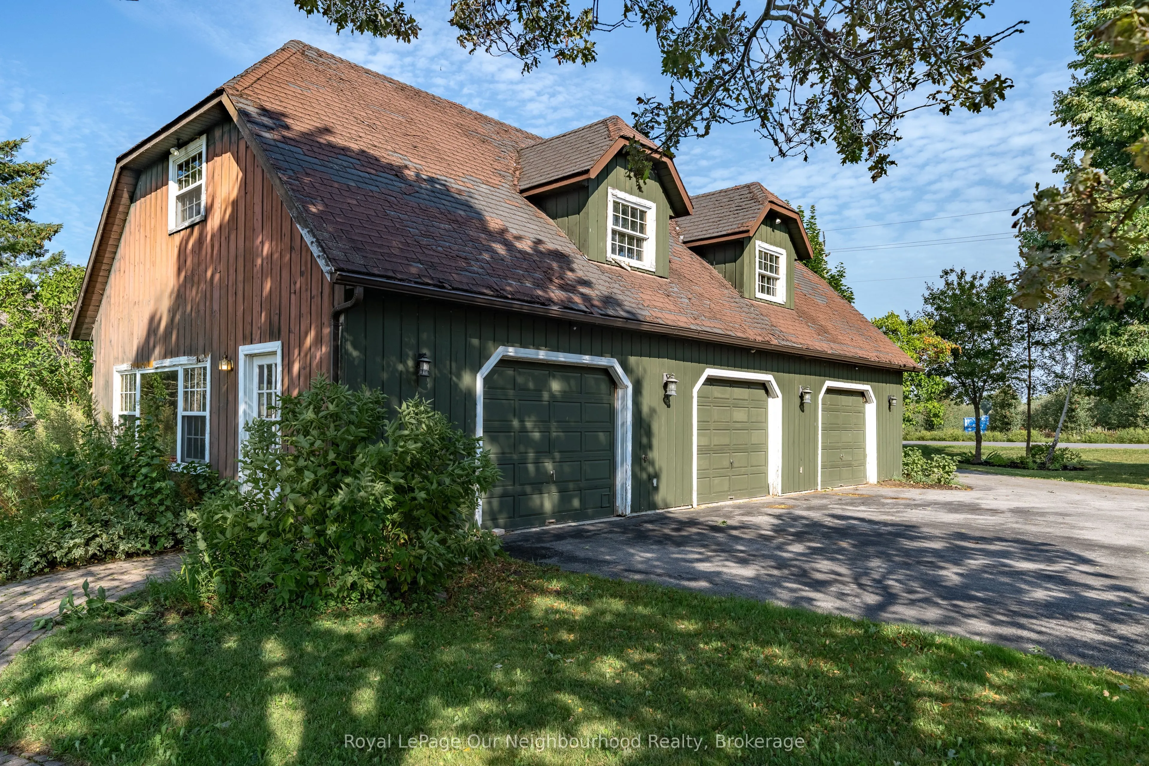 3741 Lakeshore Road E