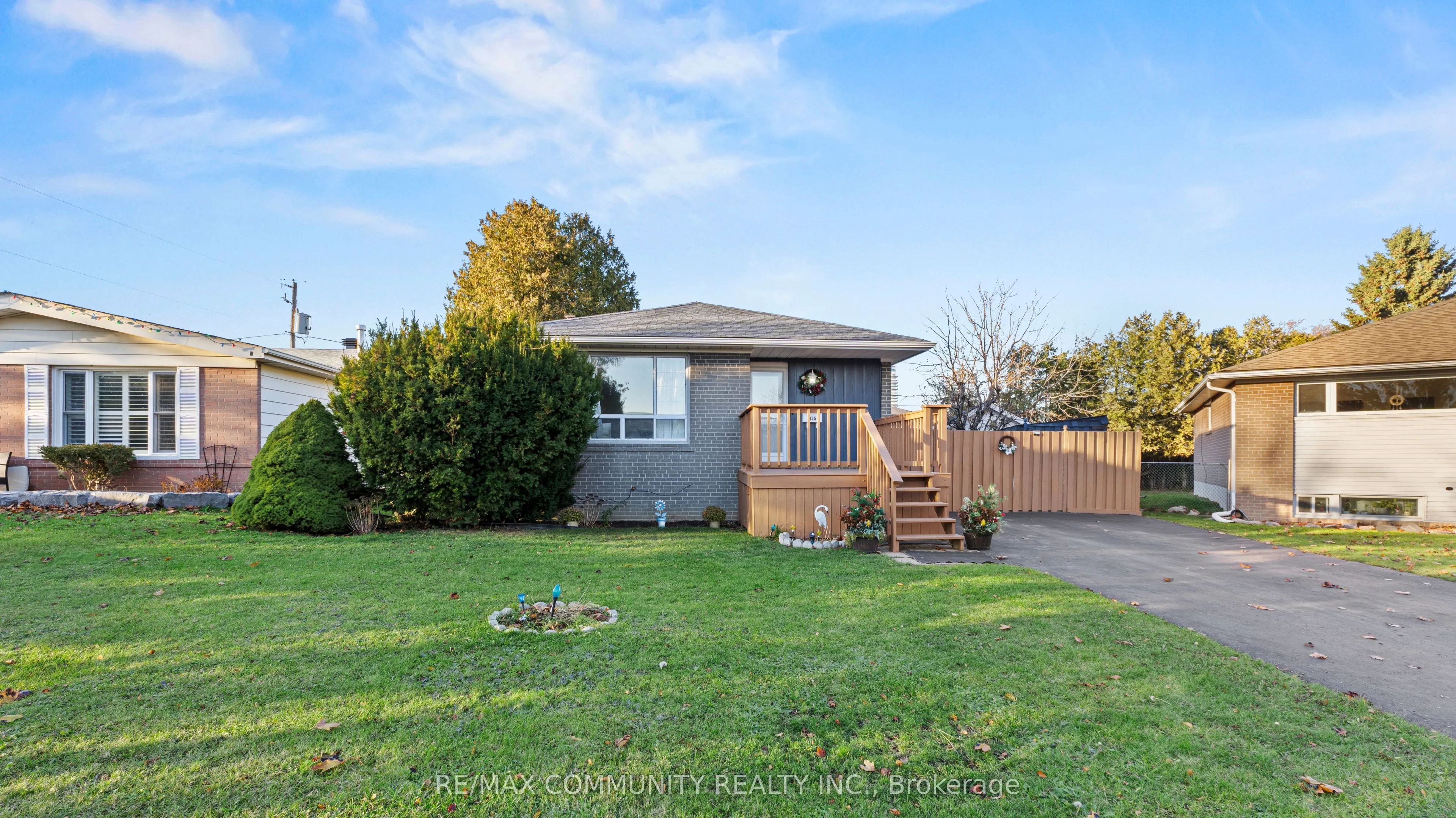 855 Zator Avenue