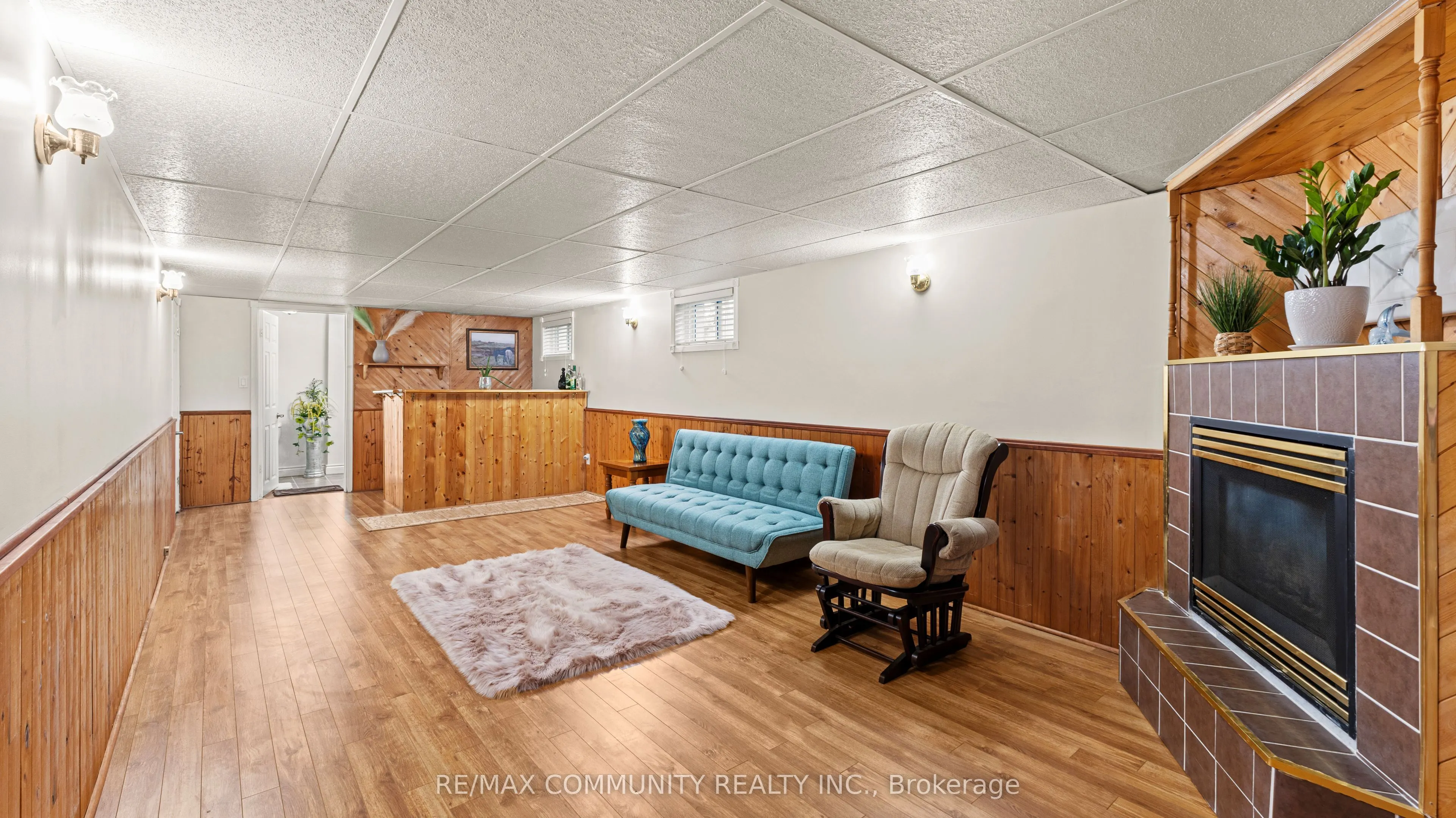 855 Zator Avenue