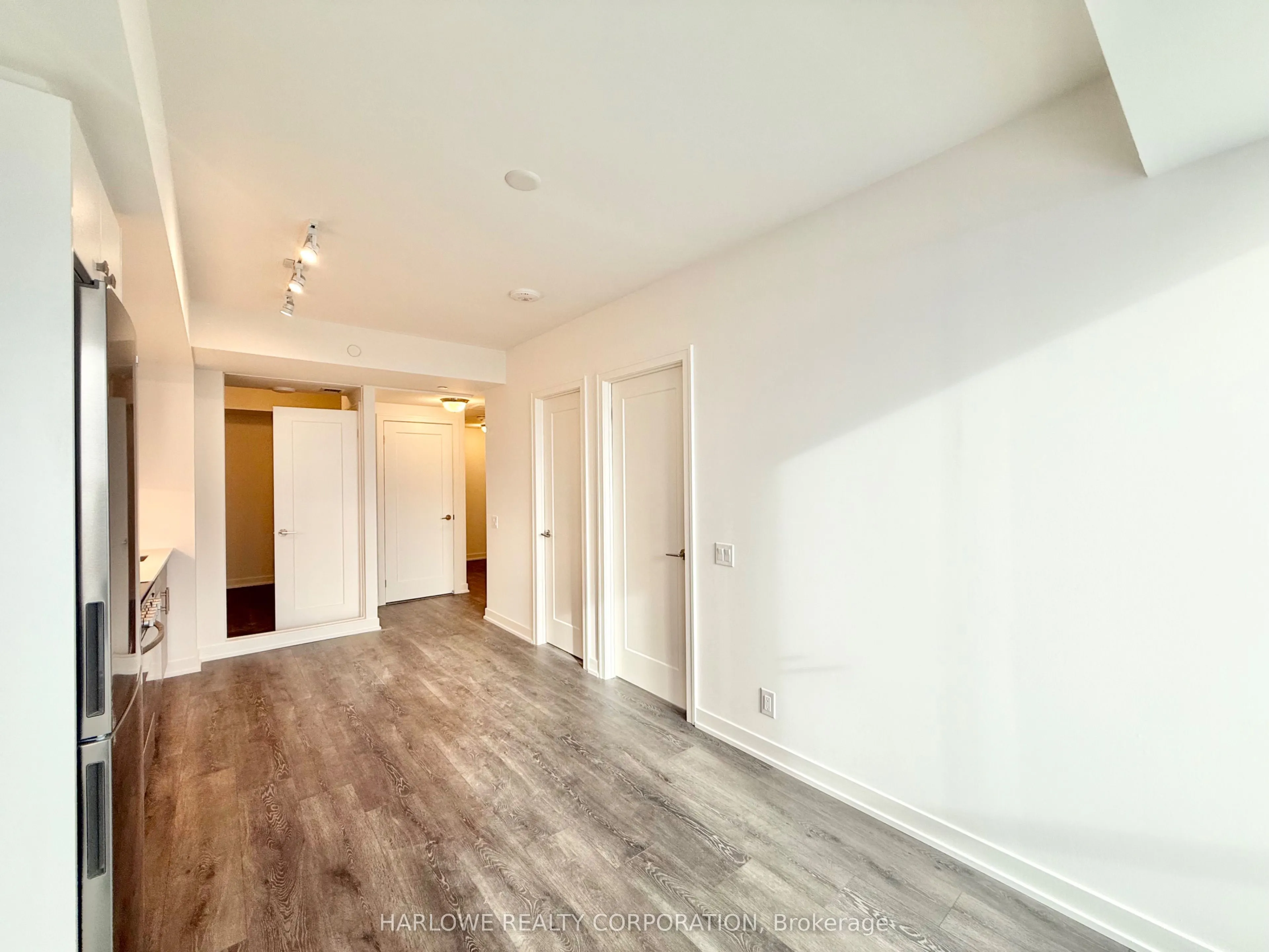 2 Manderley Drive #812