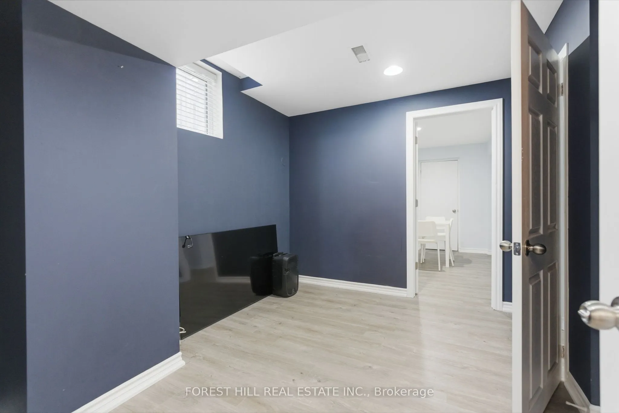 1842 Dalhousie Crescent