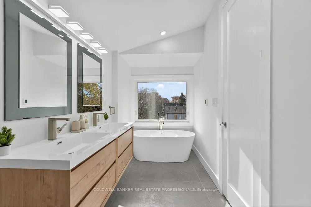 223 Queensdale Avenue