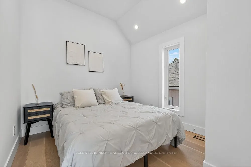 223 Queensdale Avenue