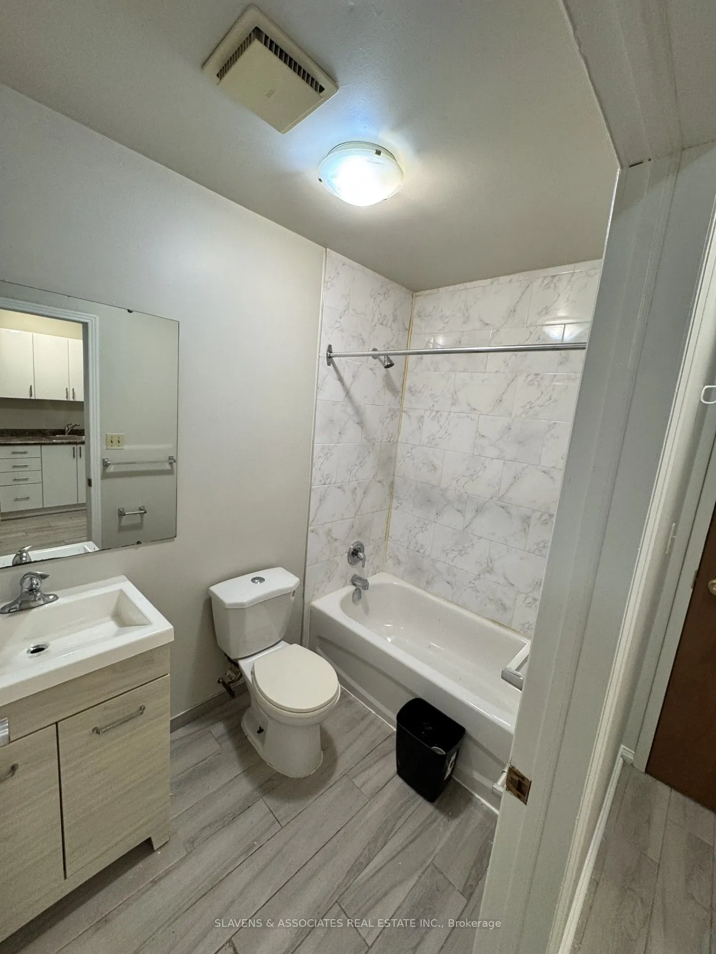 45 King Avenue W #9