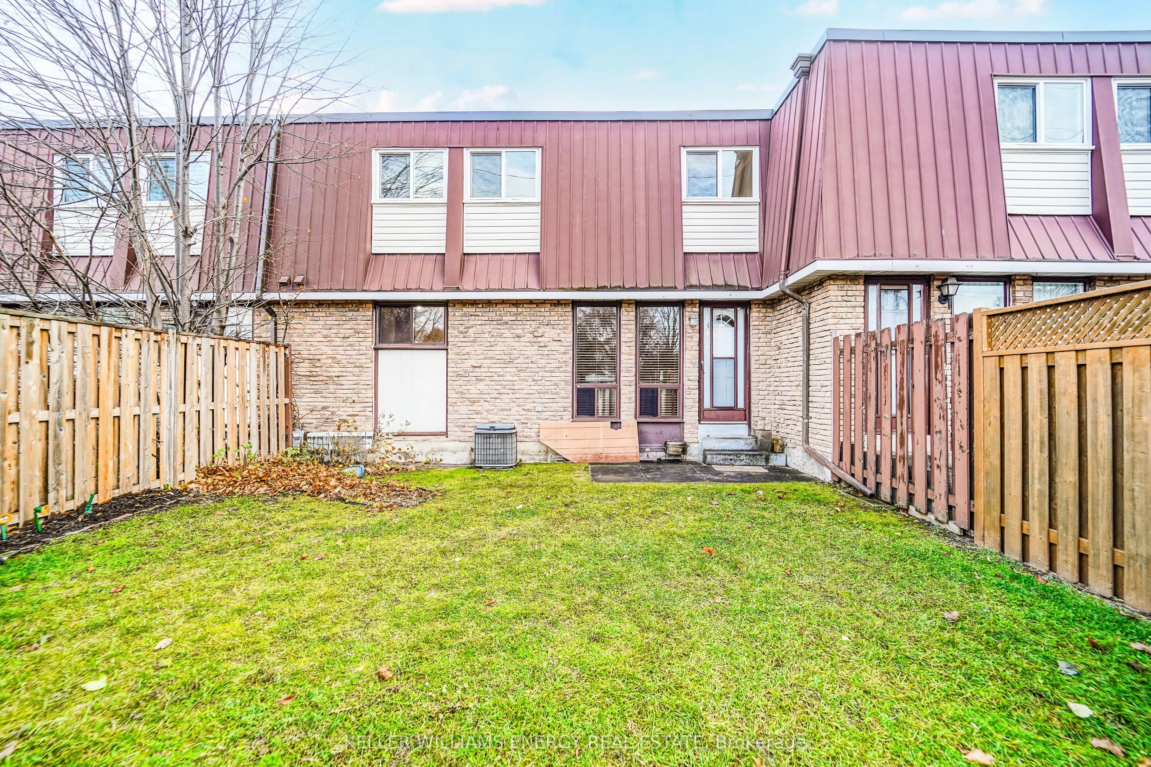 1333 Mary Street N #39