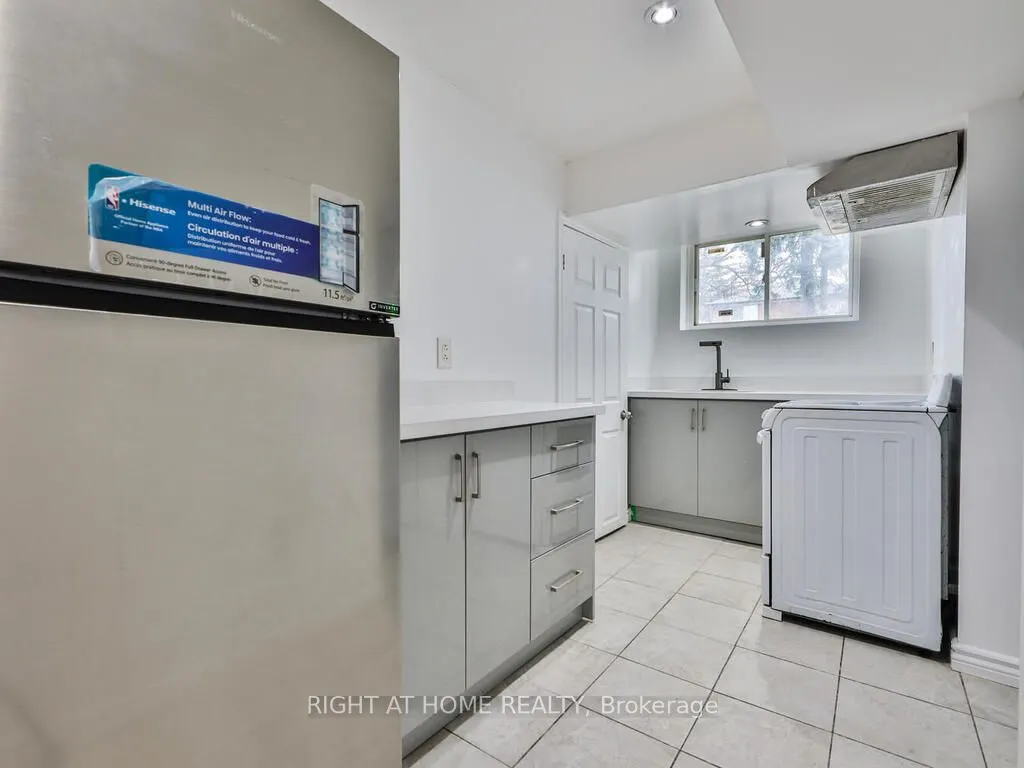 9 Allister Avenue