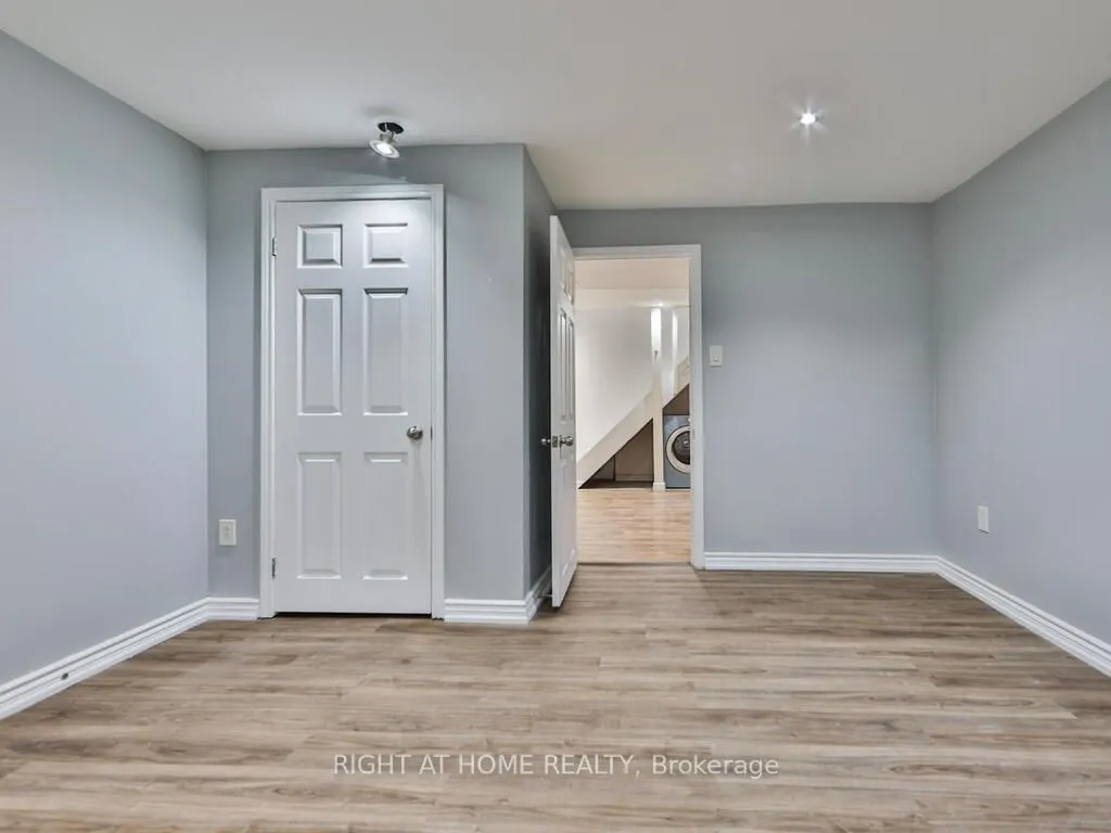 9 Allister Avenue