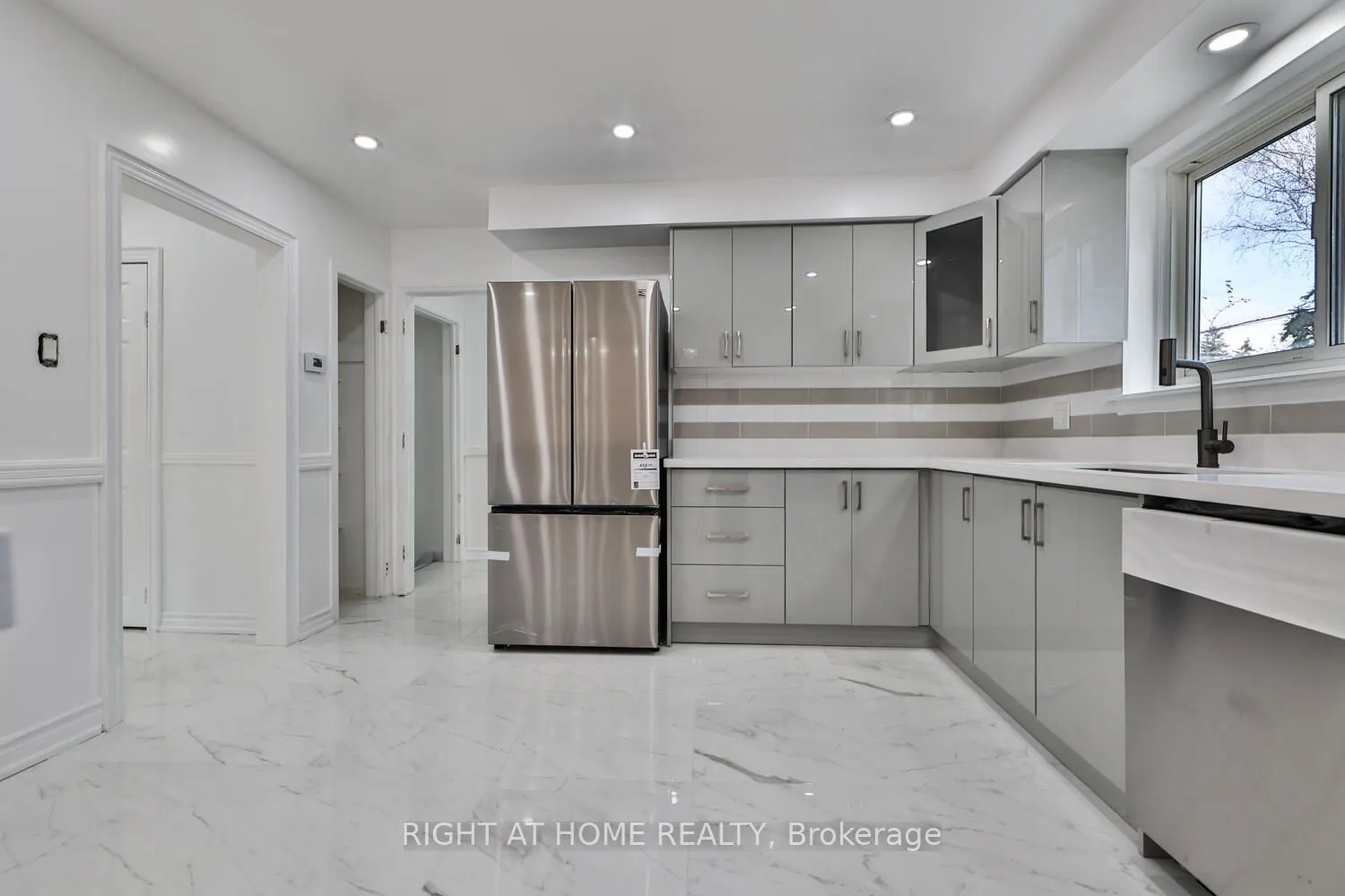 9 Allister Avenue