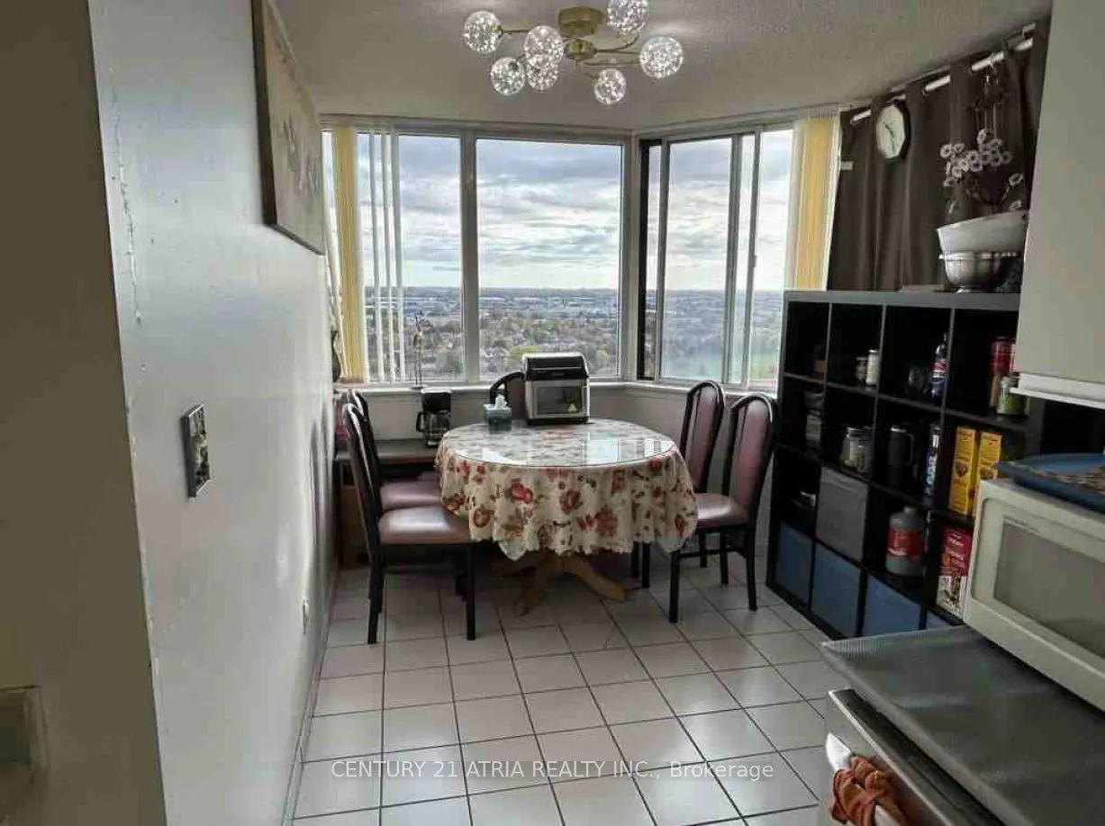 80 Alton Towers Circle #1913