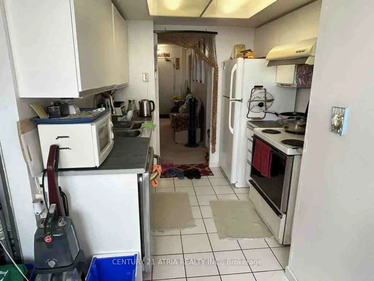 80 Alton Towers Circle #1913
