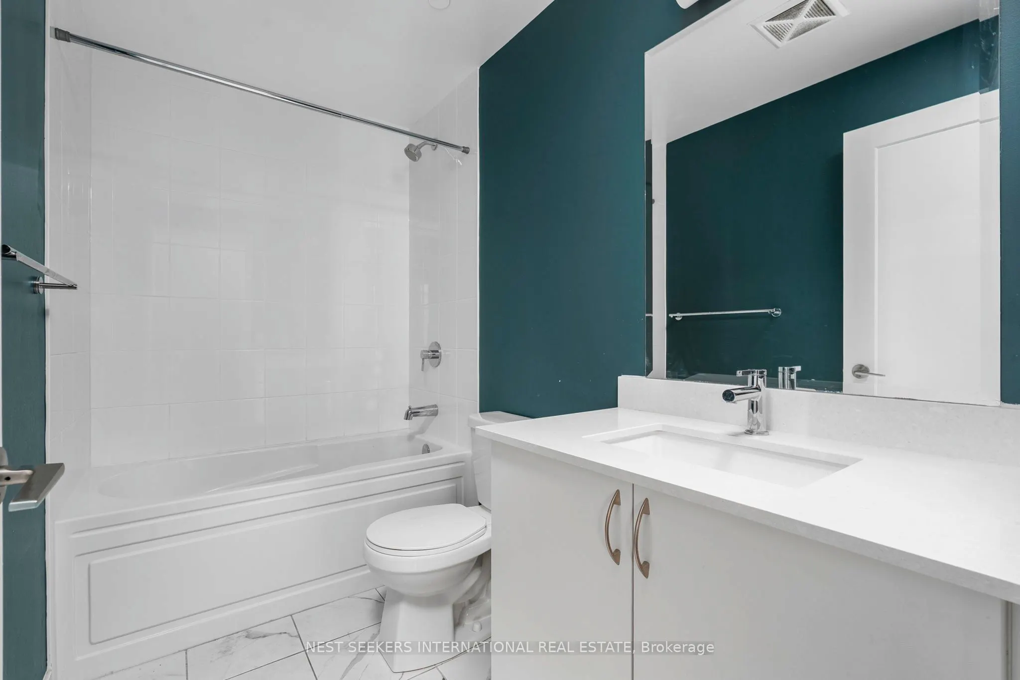3220 Sheppard Avenue E #809