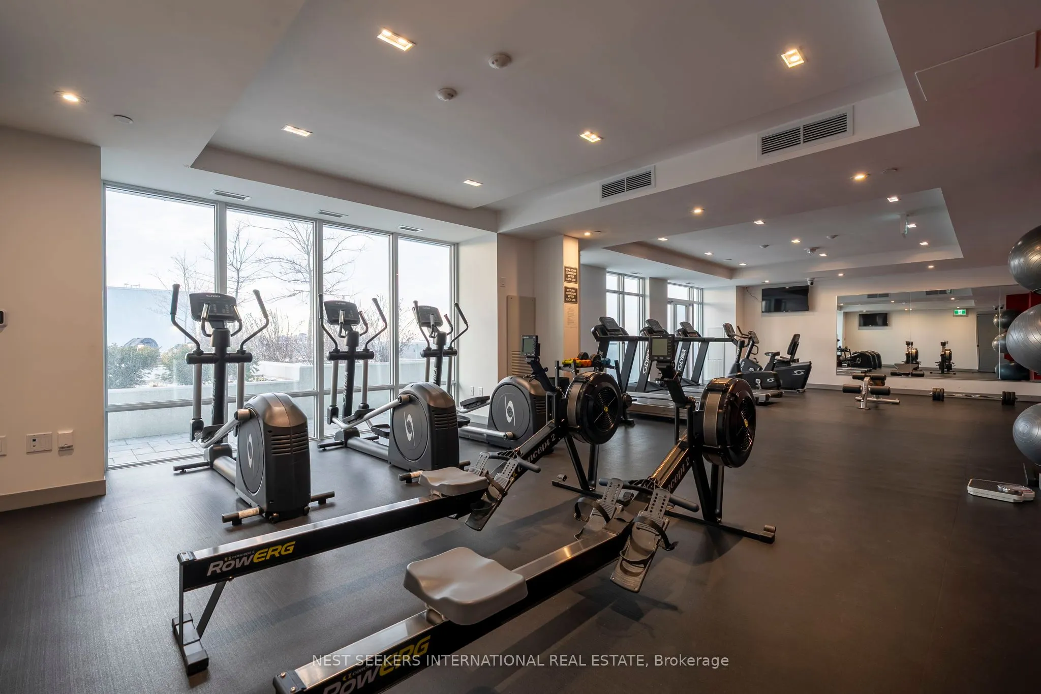 3220 Sheppard Avenue E #809
