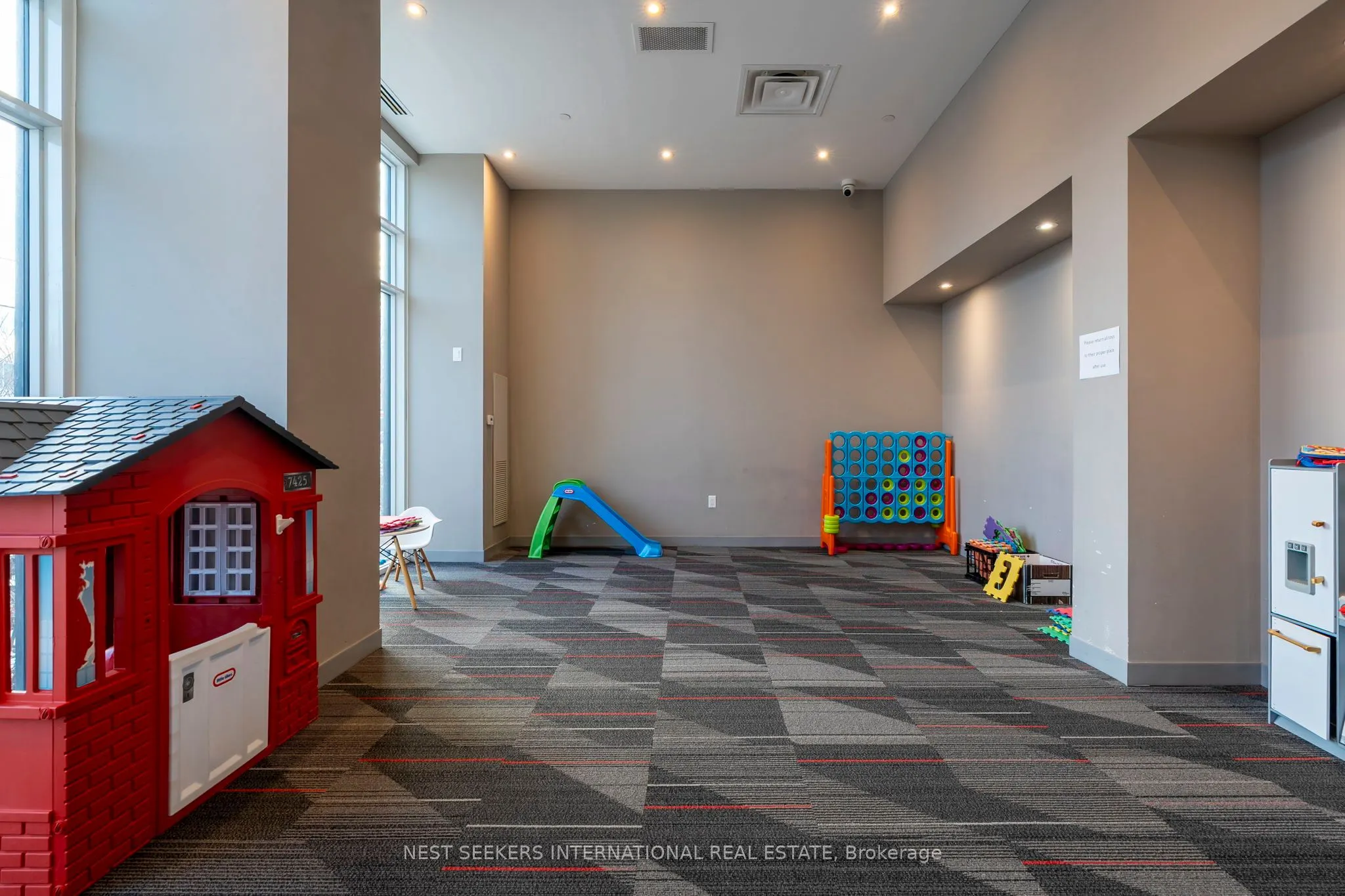 3220 Sheppard Avenue E #809