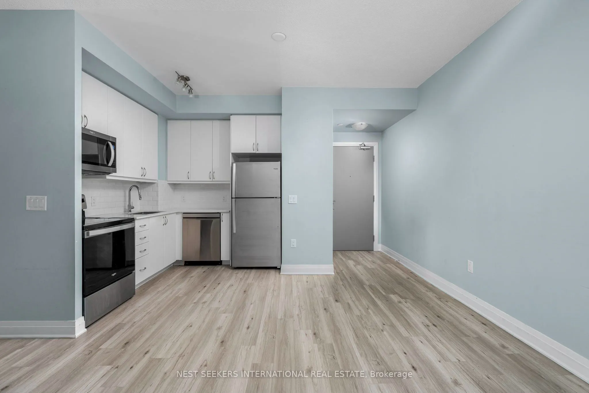 3220 Sheppard Avenue E #809