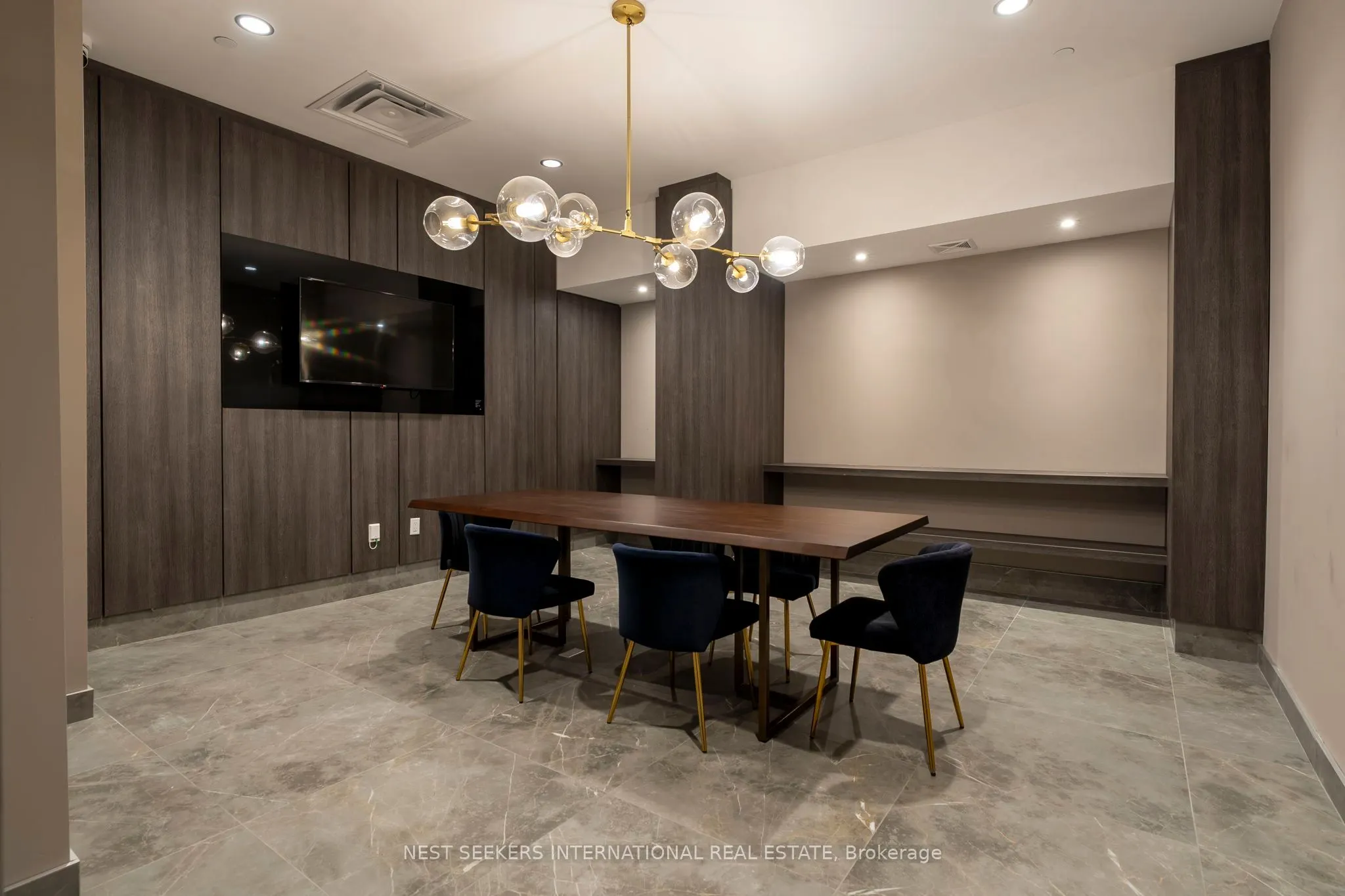 3220 Sheppard Avenue E #809