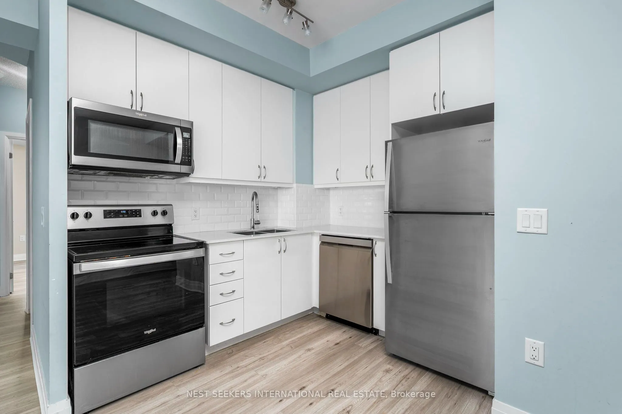 3220 Sheppard Avenue E #809