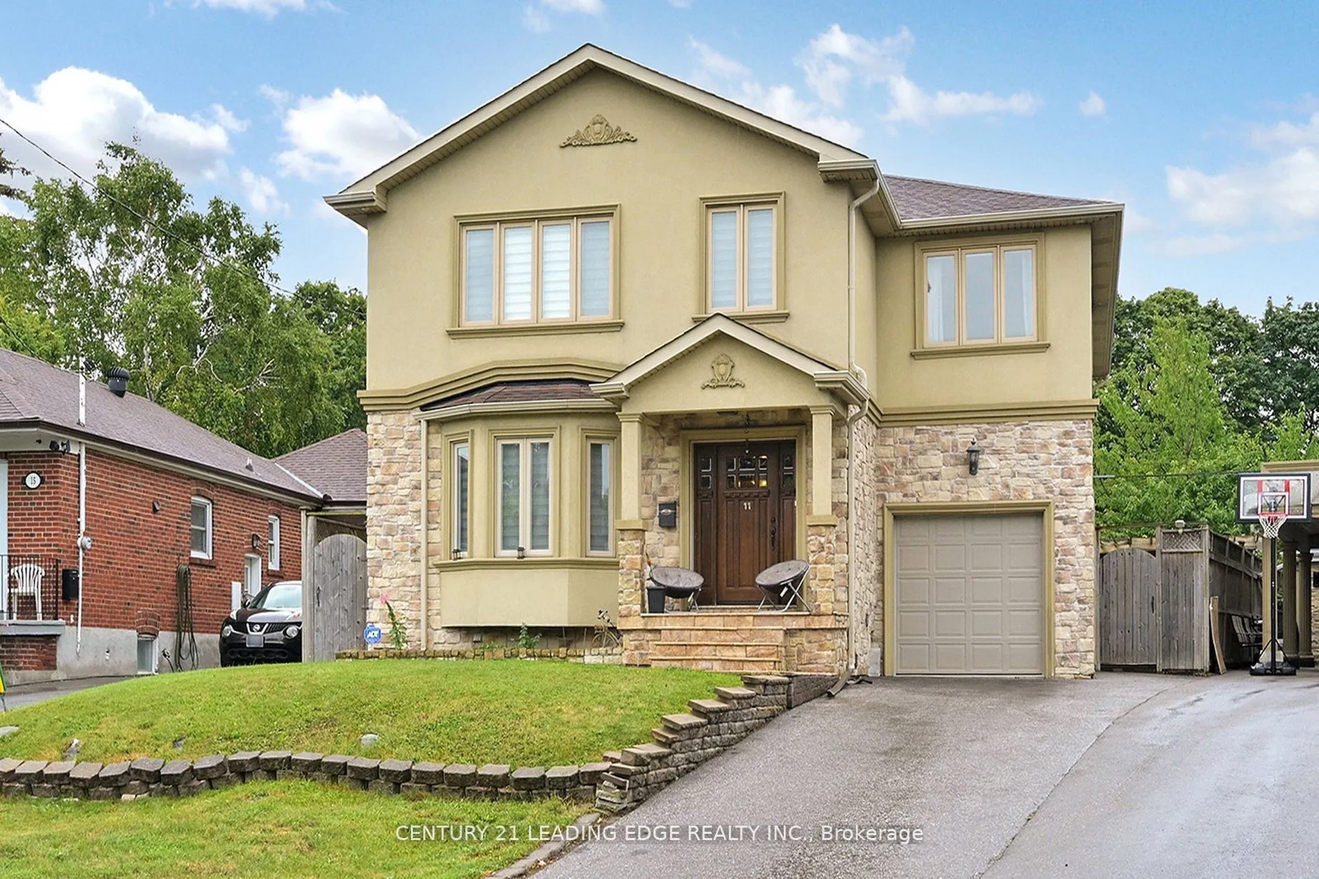 11 Bellvare Crescent