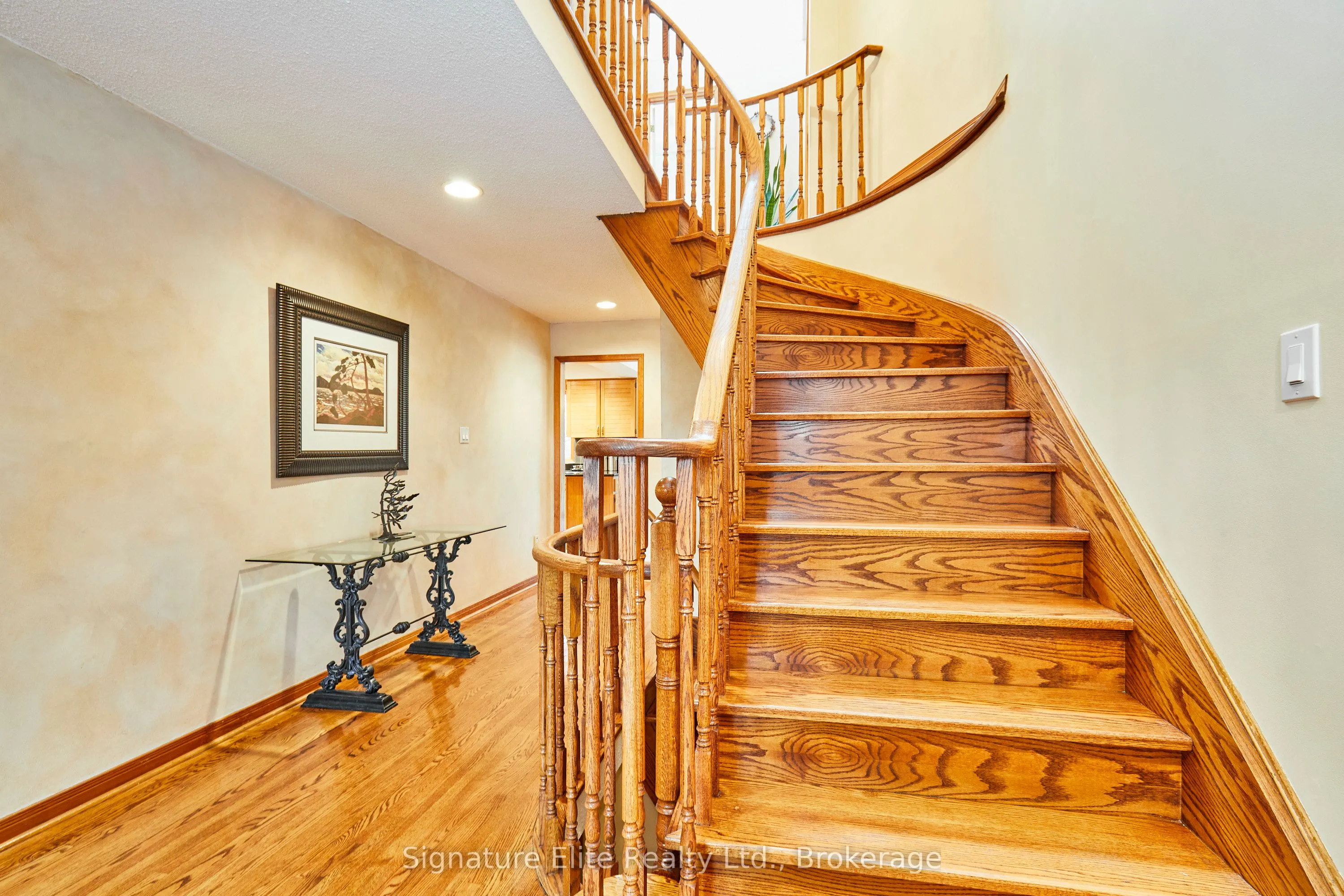 4 Camor Court