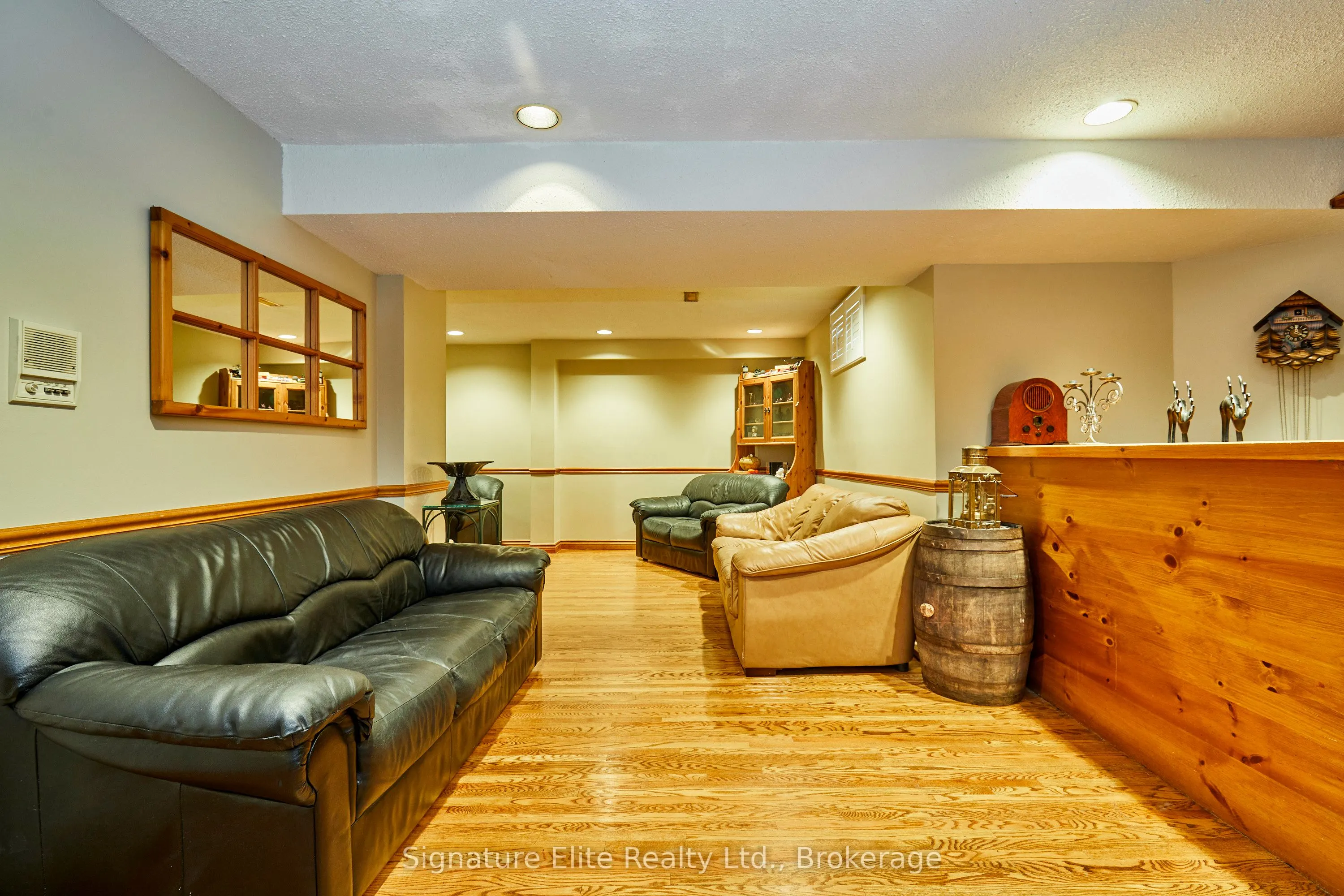 4 Camor Court