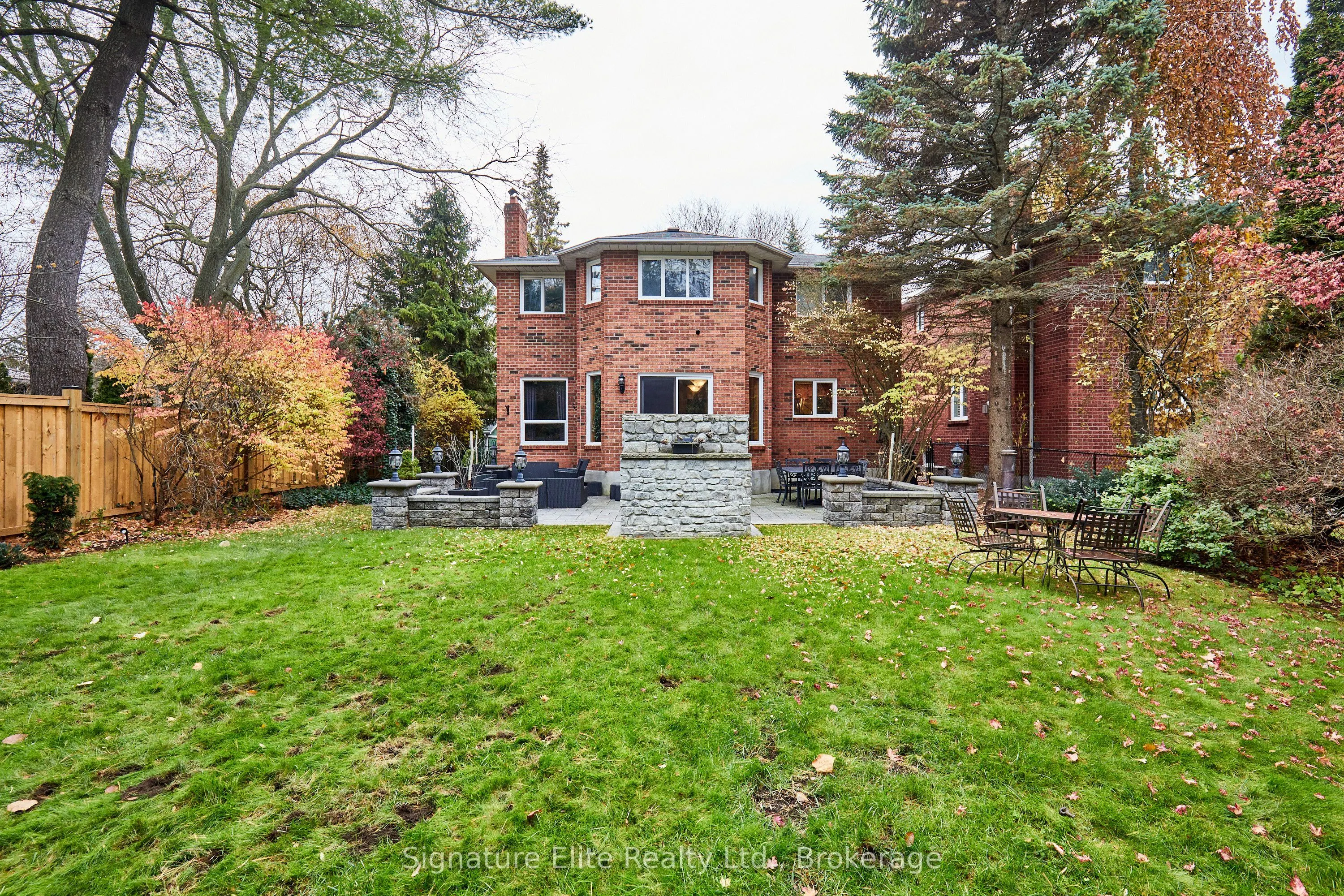 4 Camor Court