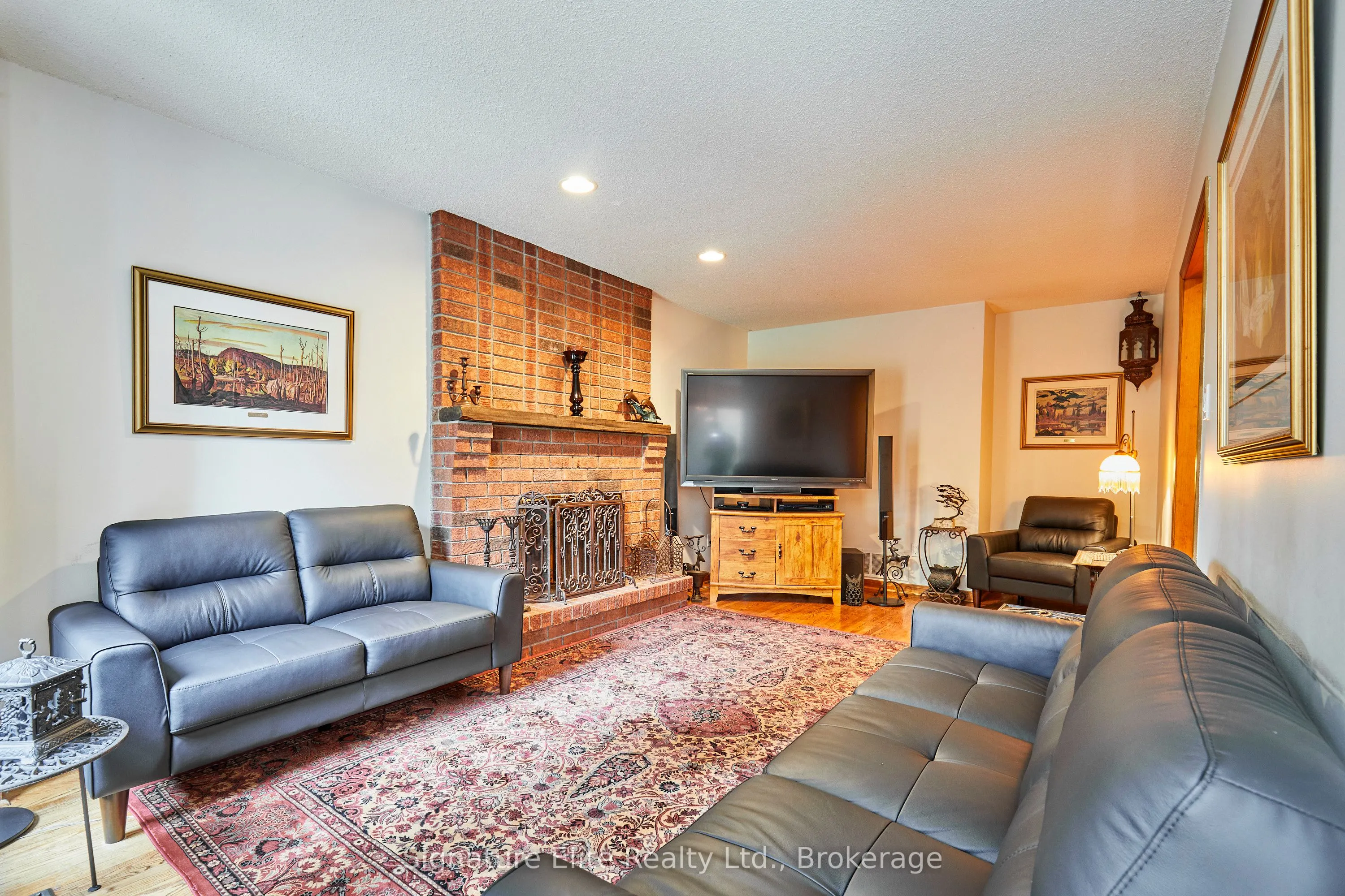 4 Camor Court