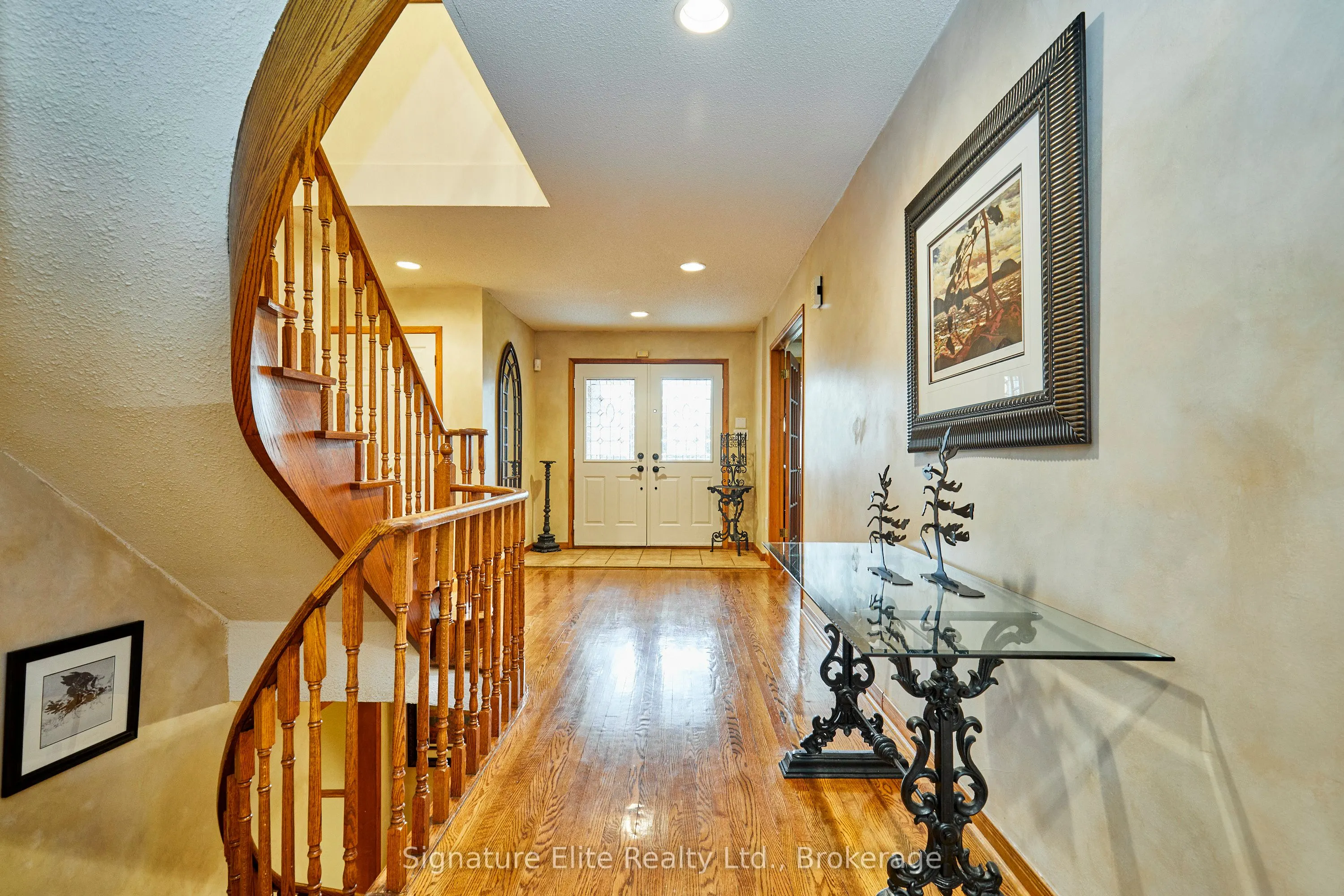 4 Camor Court