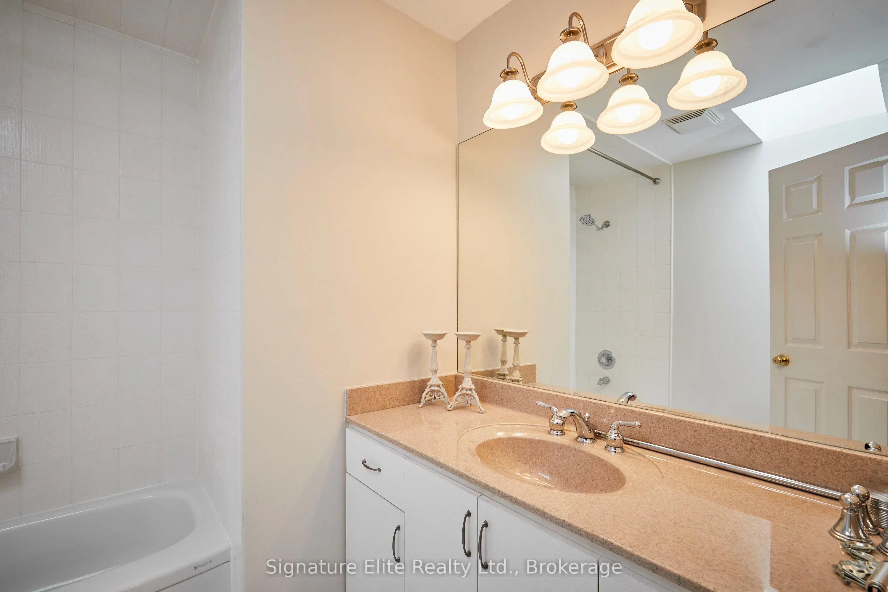 4 Camor Court