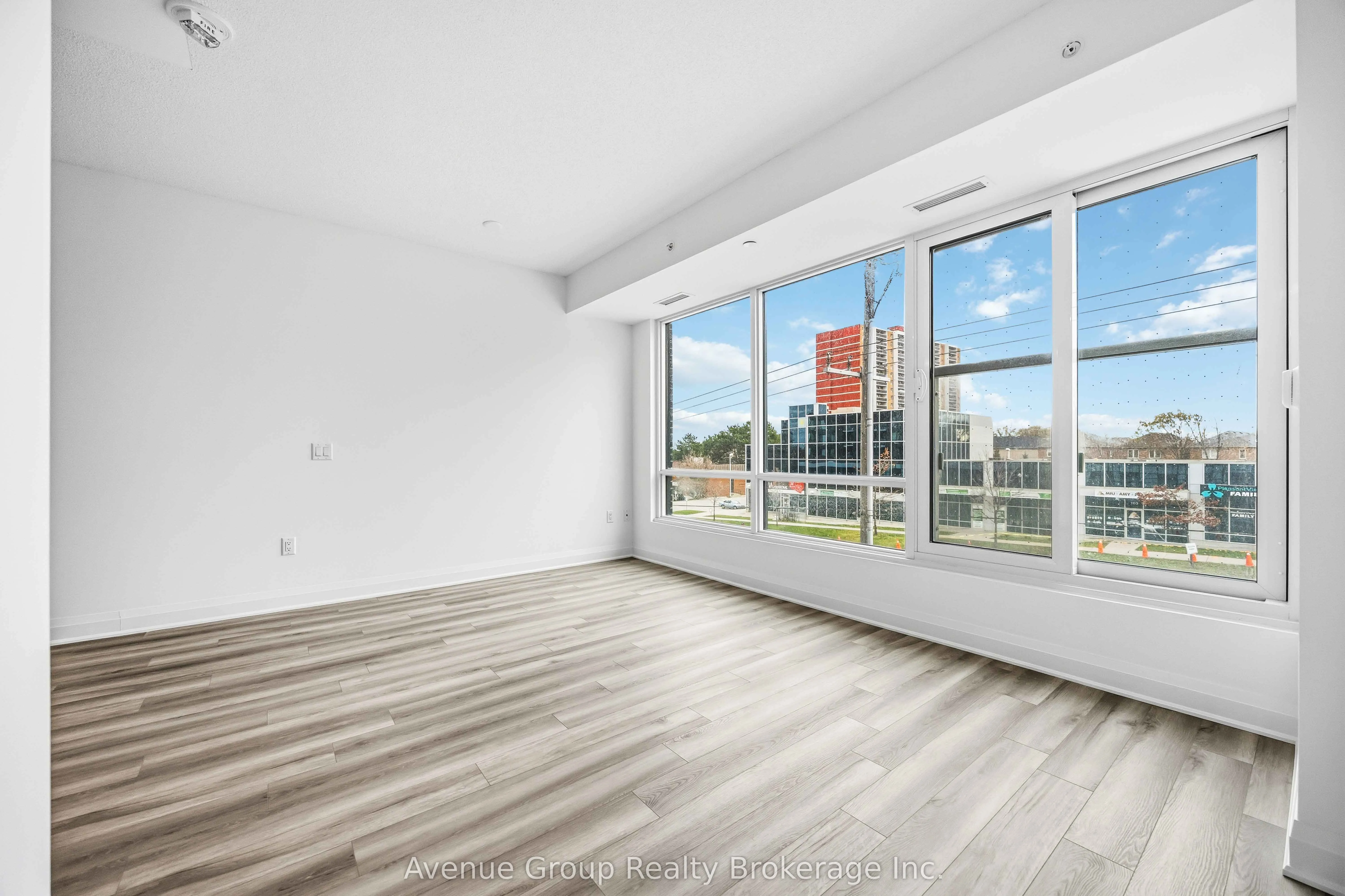 3220 Sheppard Avenue E #218