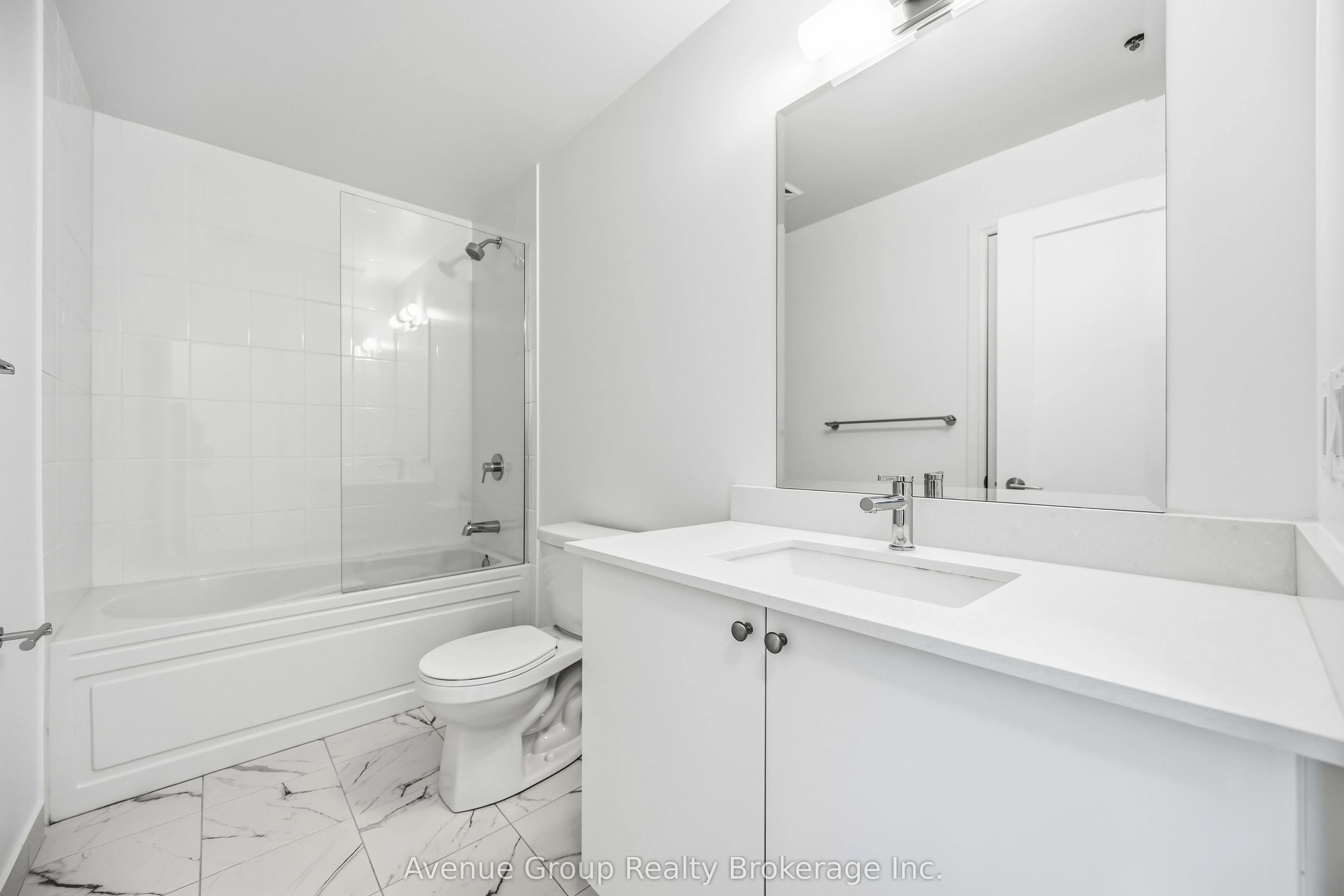 3220 Sheppard Avenue E #218
