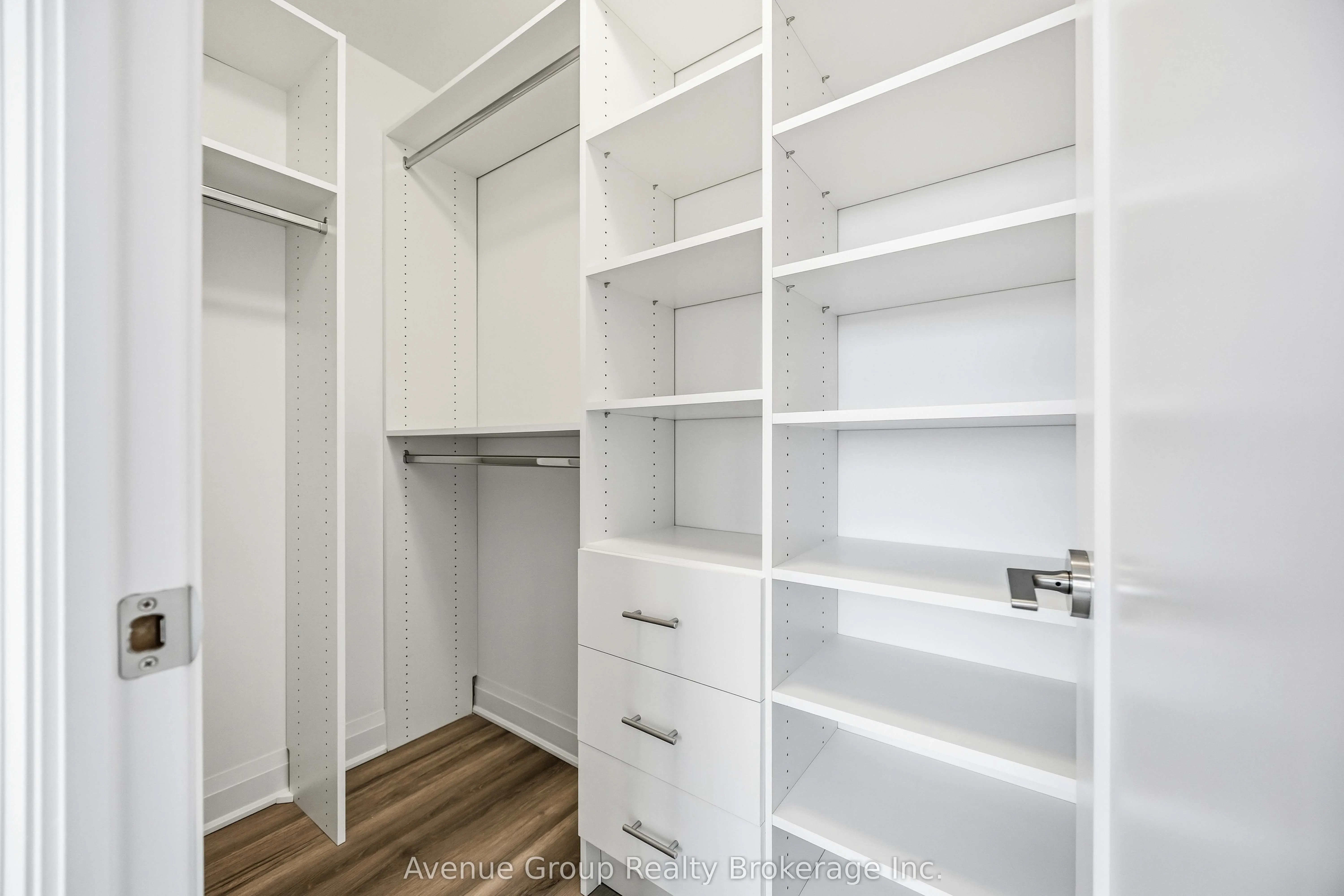 3220 Sheppard Avenue E #218