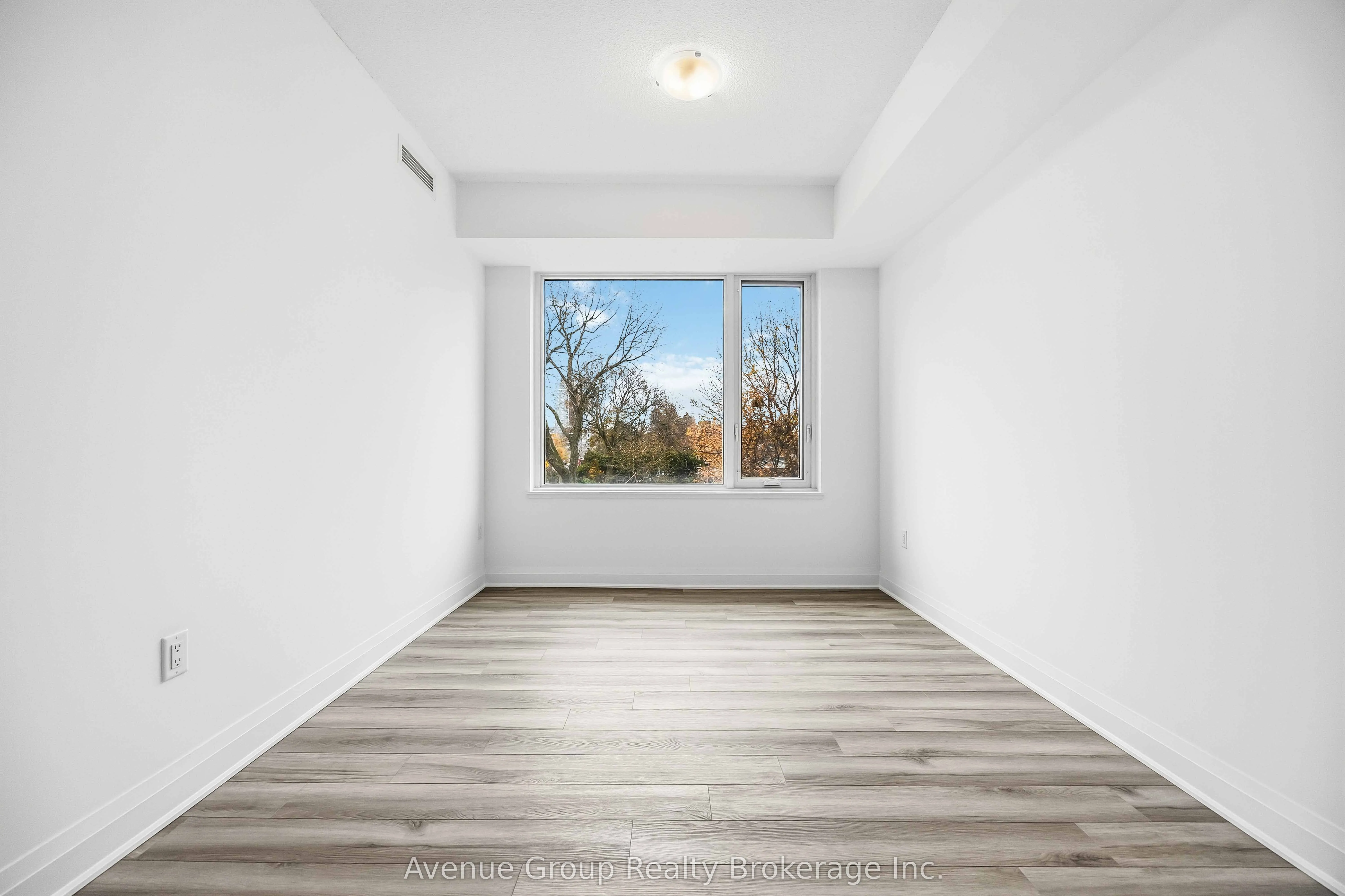 3220 Sheppard Avenue E #218