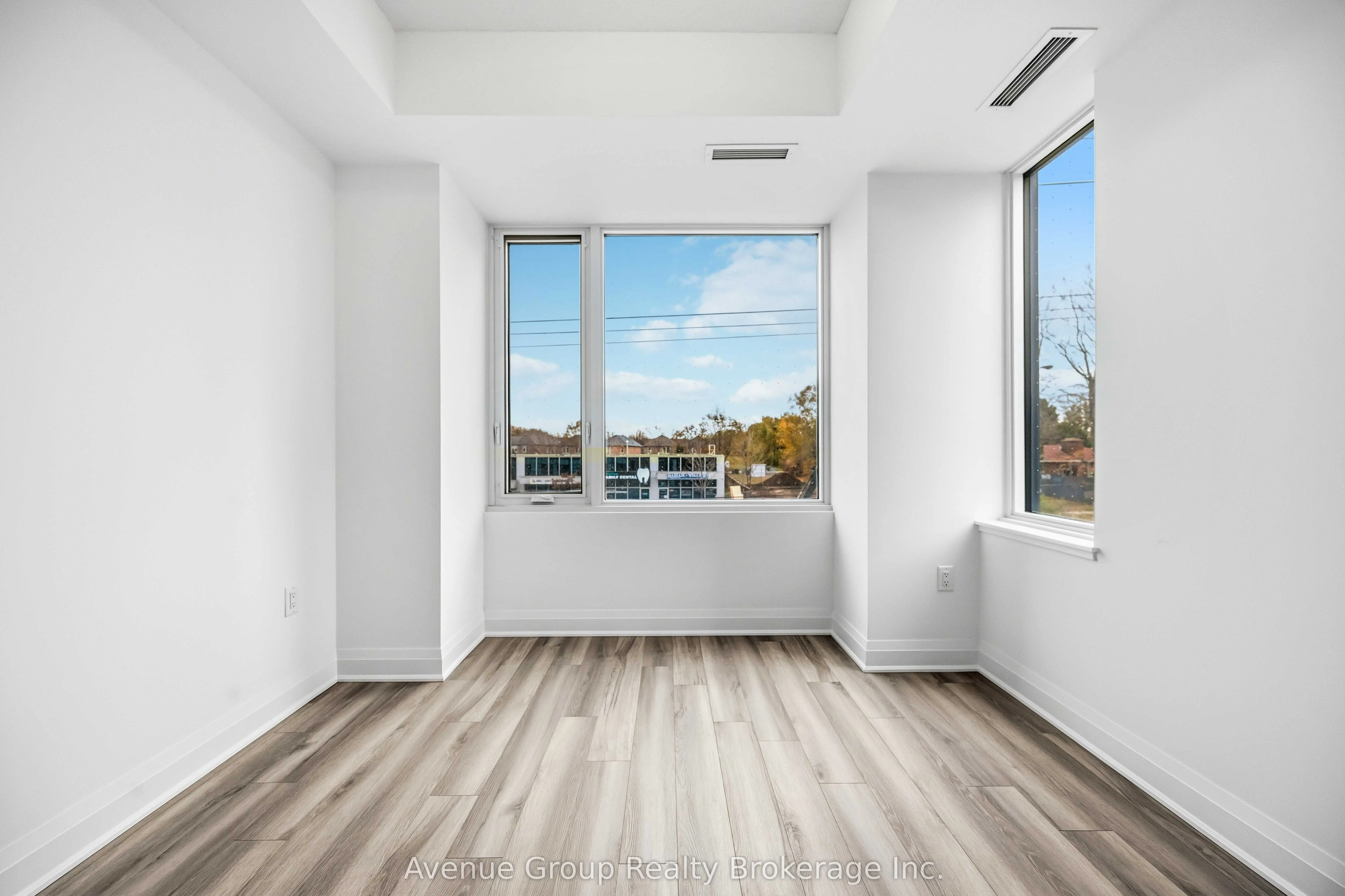 3220 Sheppard Avenue E #218