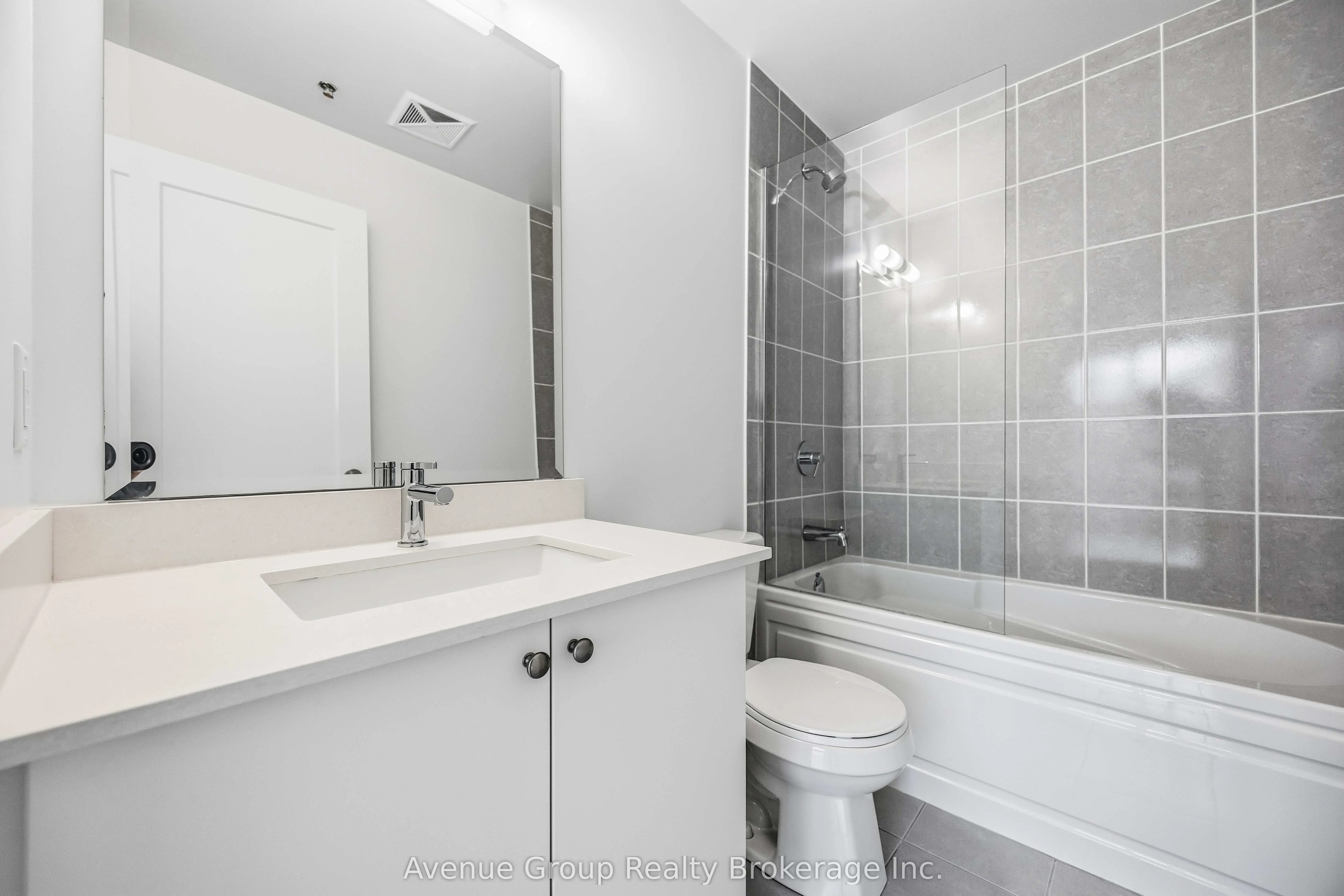 3220 Sheppard Avenue E #218