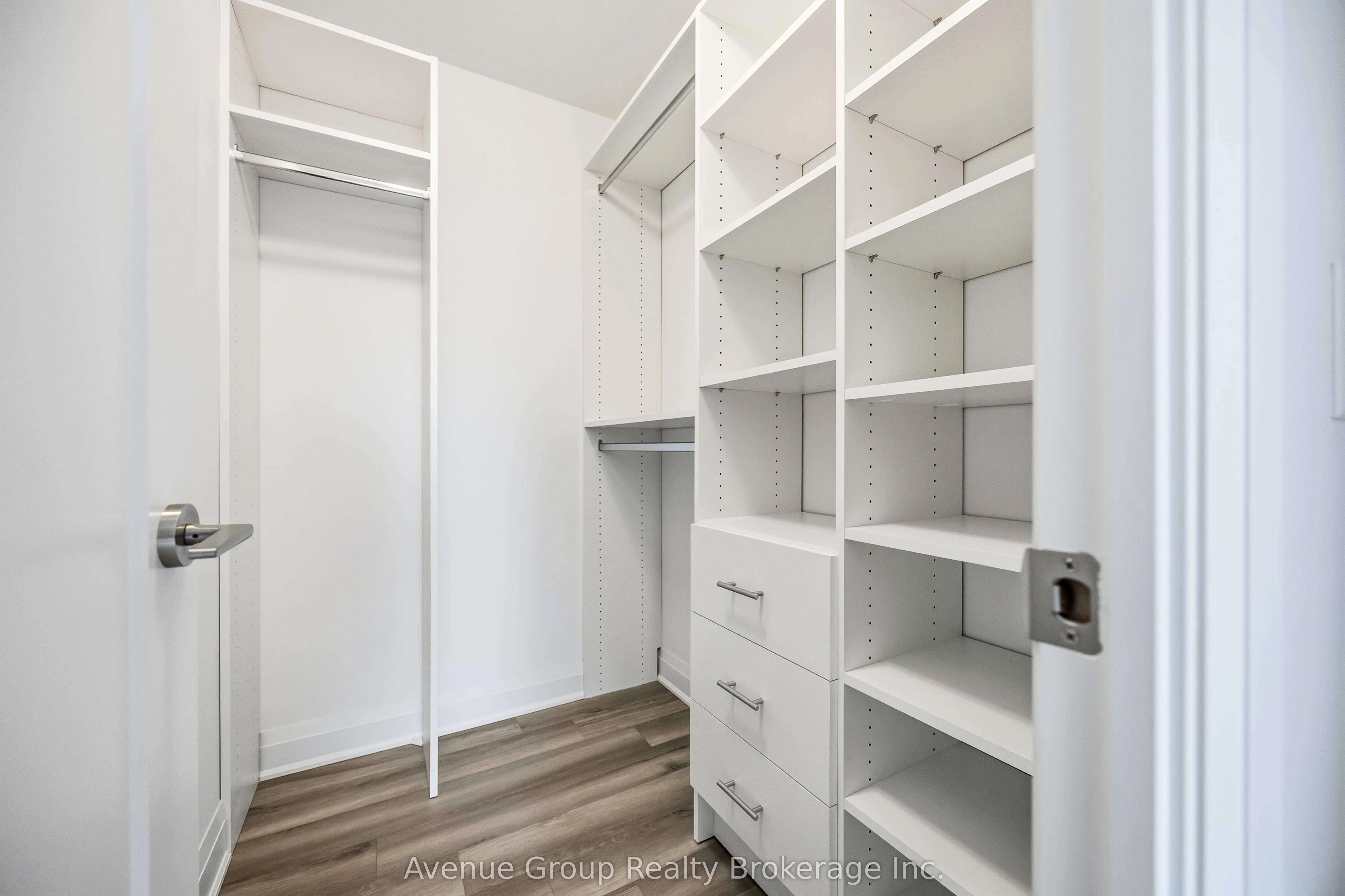 3220 Sheppard Avenue E #218