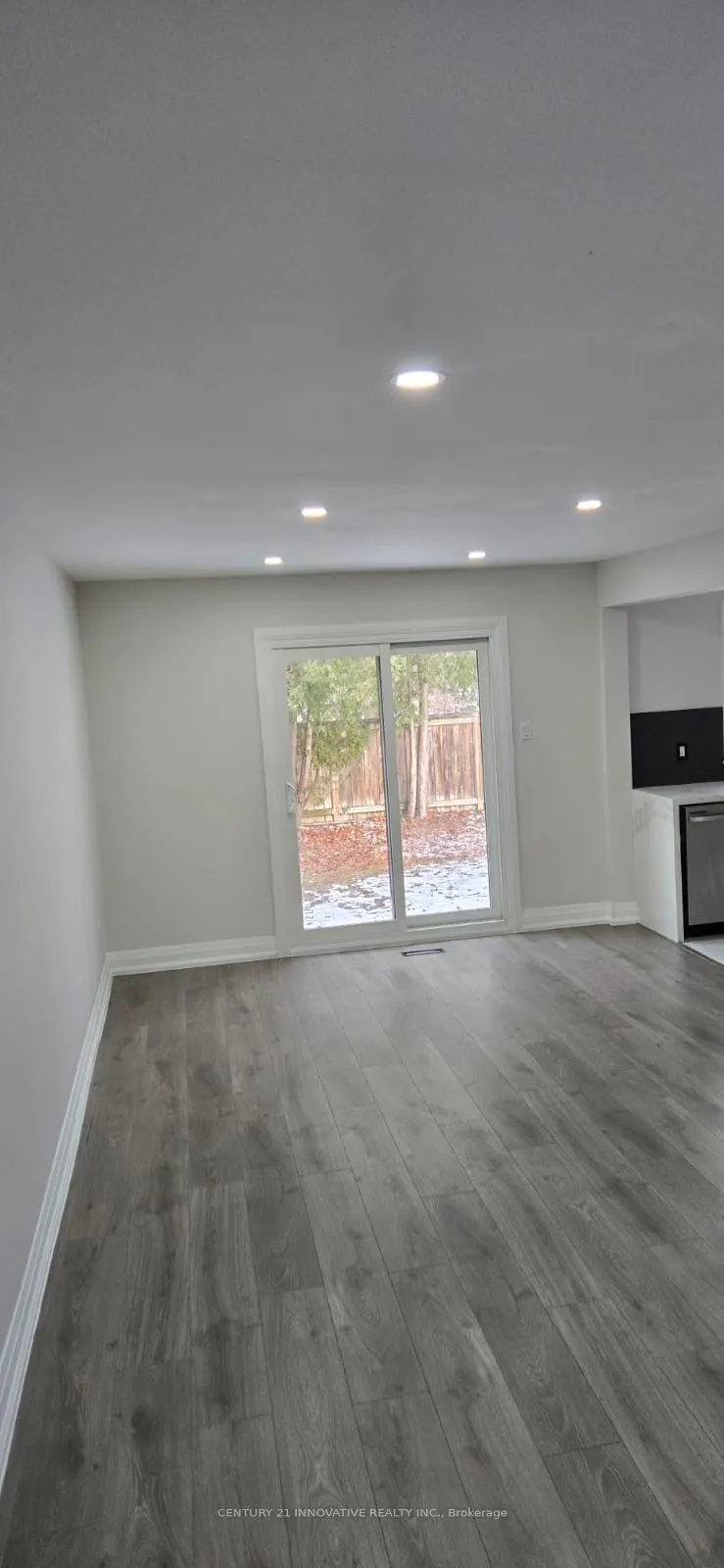 1133 Trowbridge Court