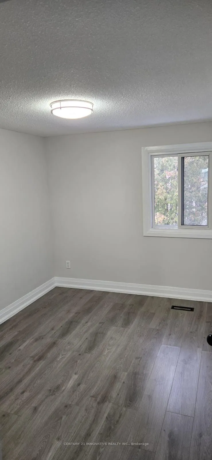 1133 Trowbridge Court