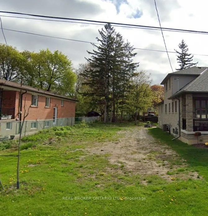 33 Andrew Avenue