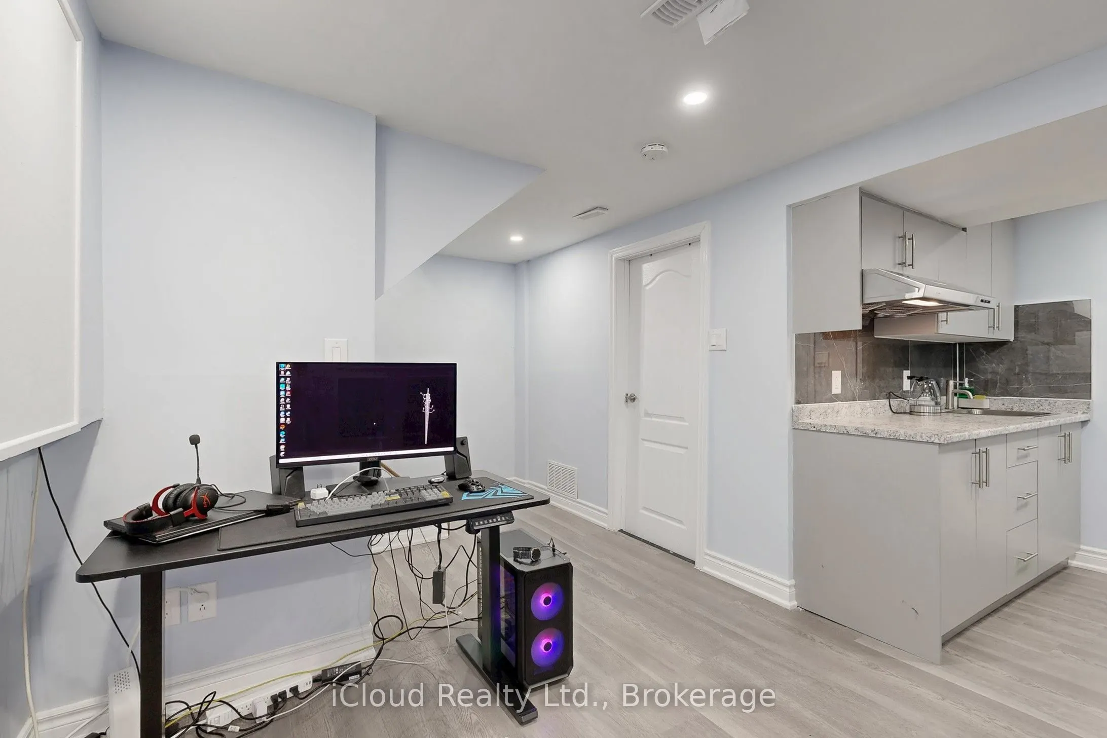 82 Chatfield Drive