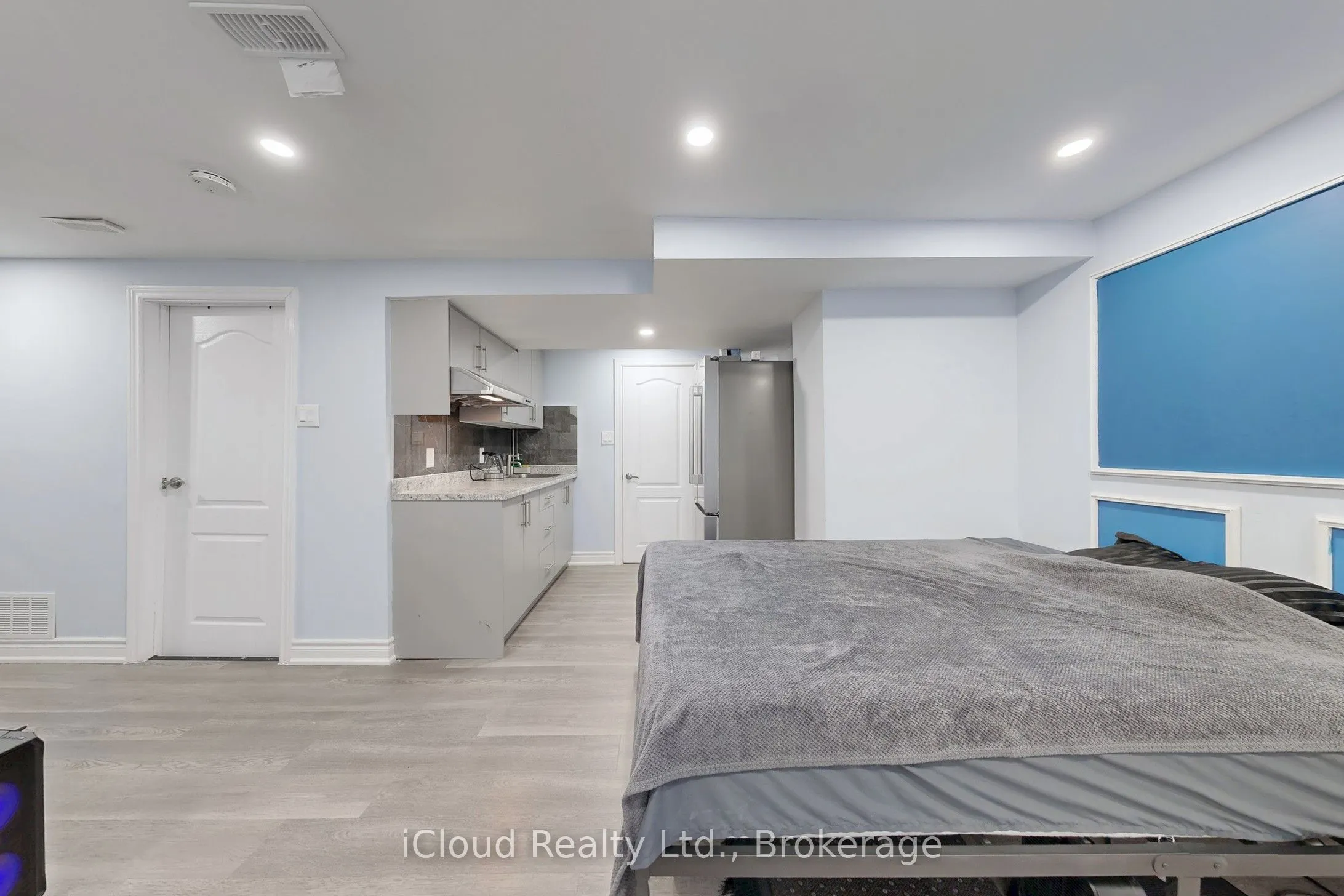 82 Chatfield Drive