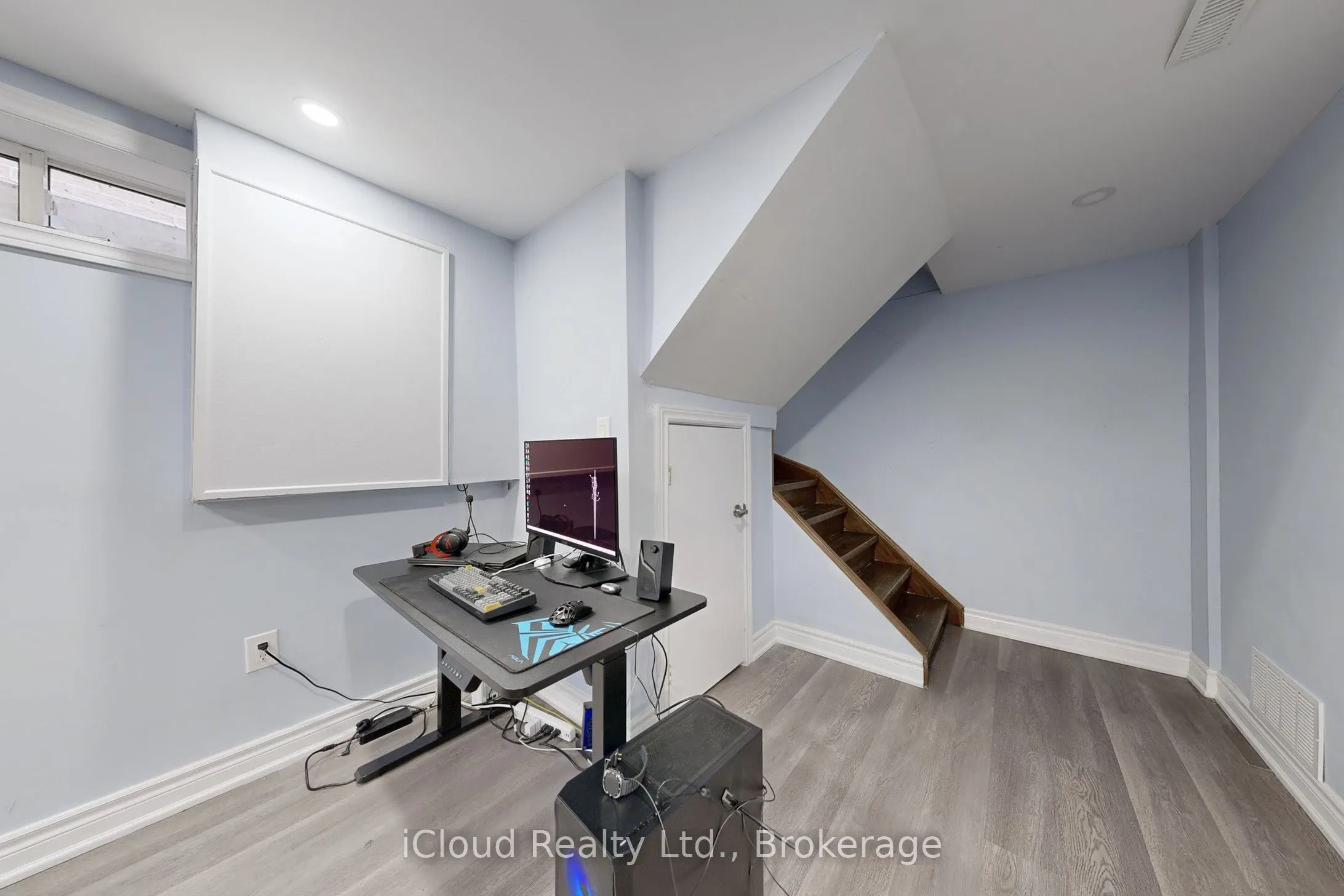 82 Chatfield Drive
