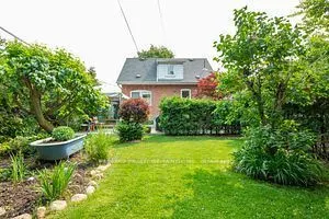 80 Vanbrugh Avenue