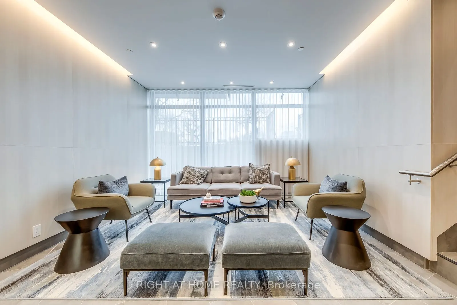 2 Manderley Drive #101