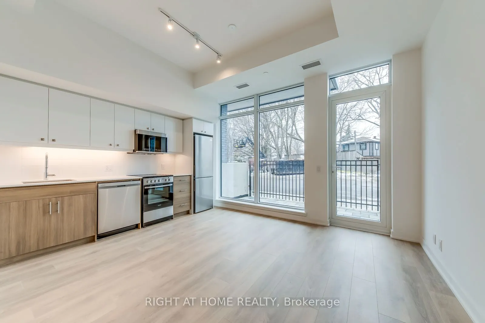 2 Manderley Drive #101